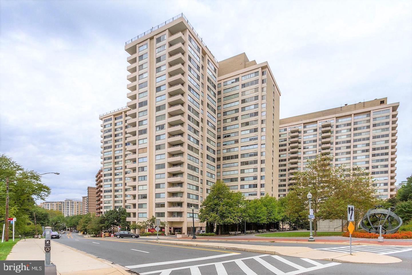 WILLOUGHBY OF CHEVY CHASE - Residential
