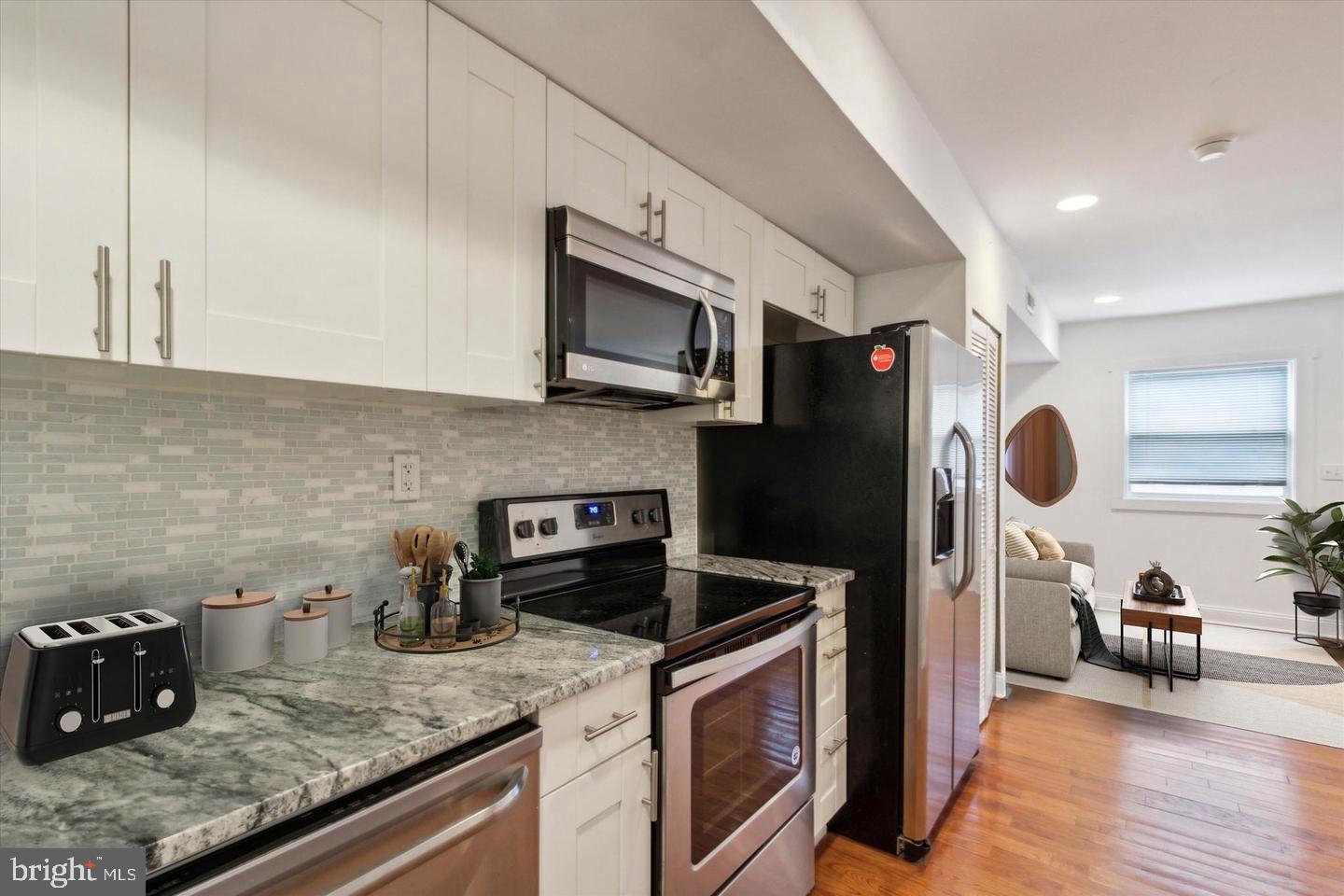 OLDE KENSINGTON - Residential