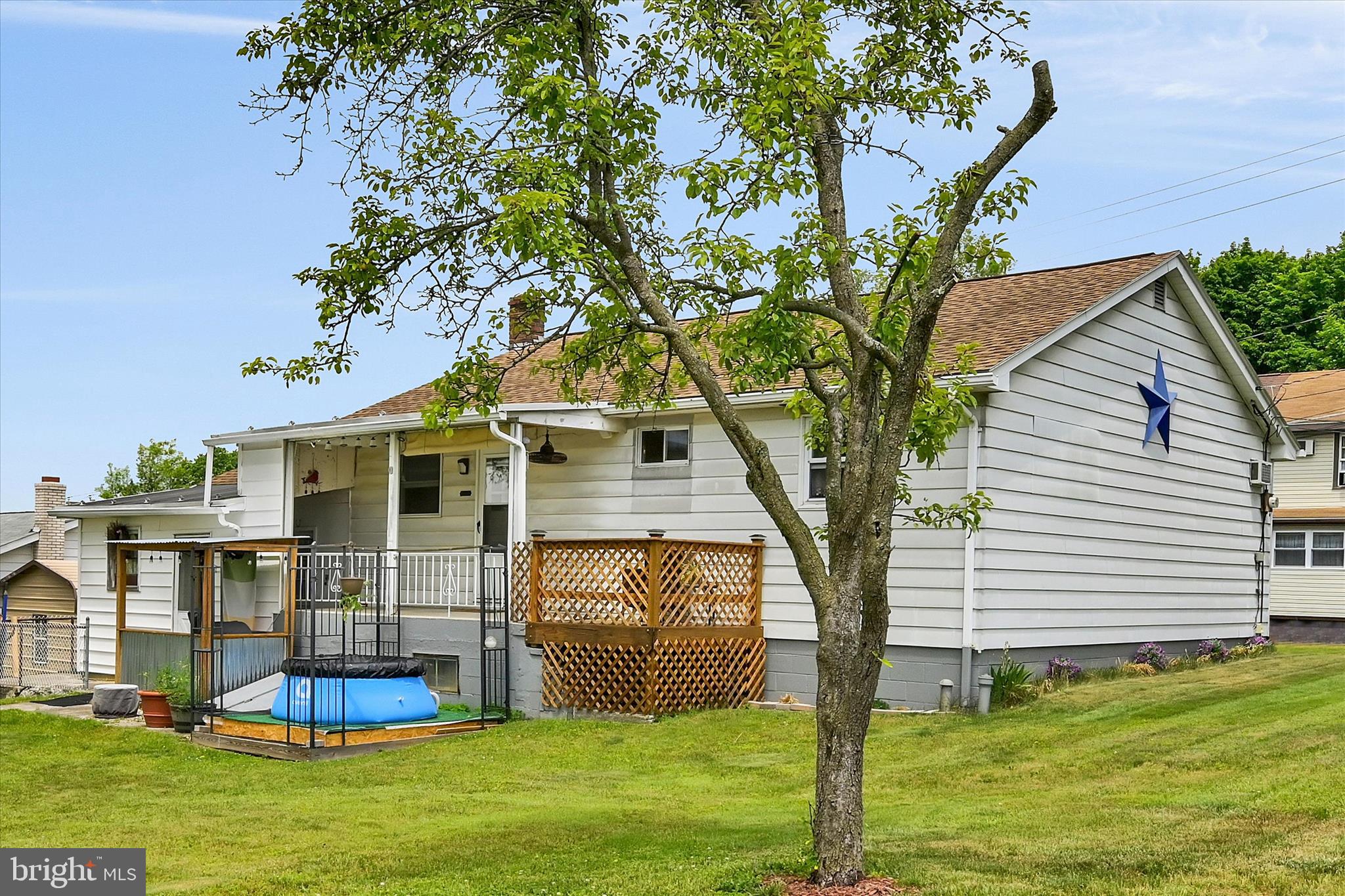 POTTSVILLE - Residential
