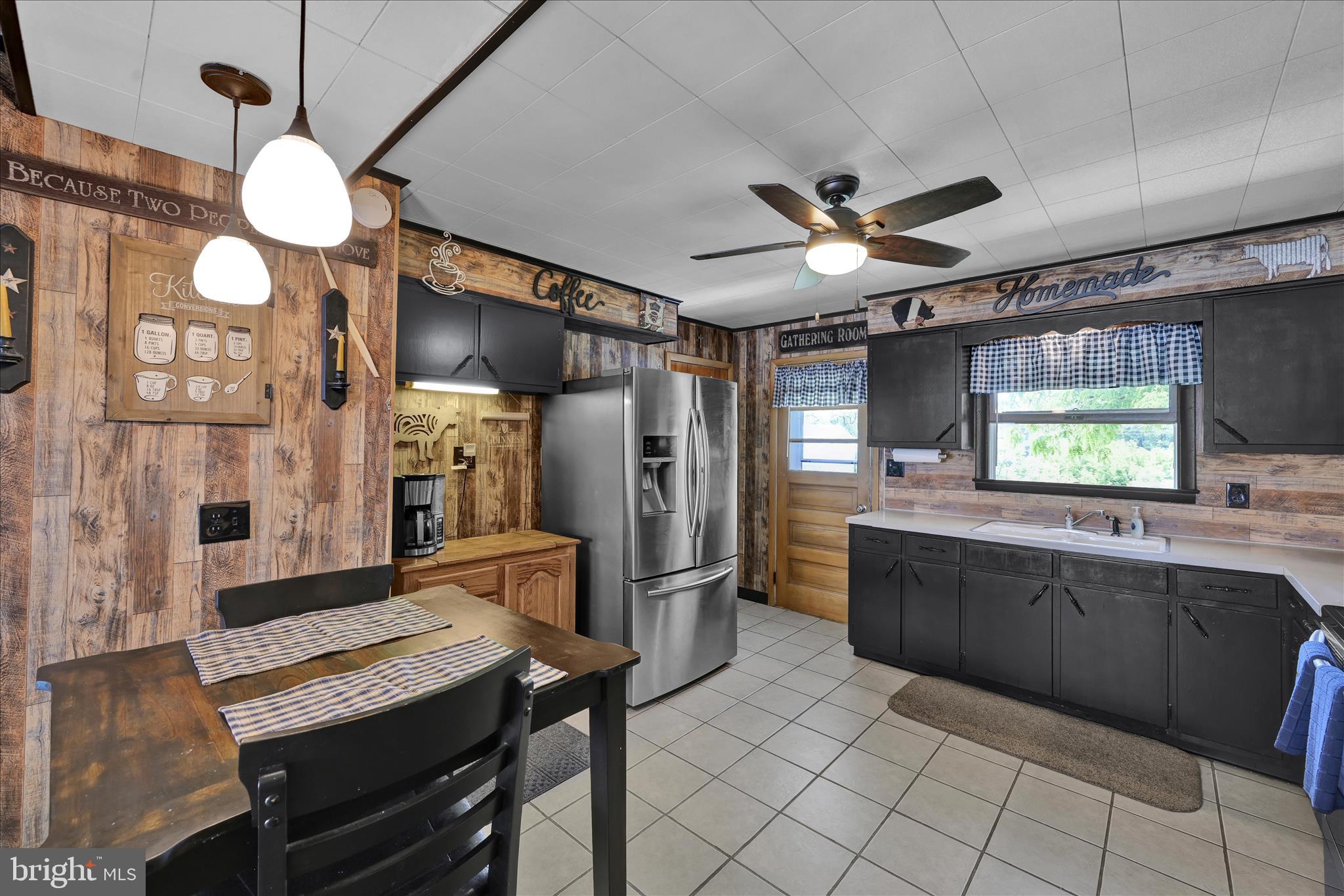 POTTSVILLE - Residential