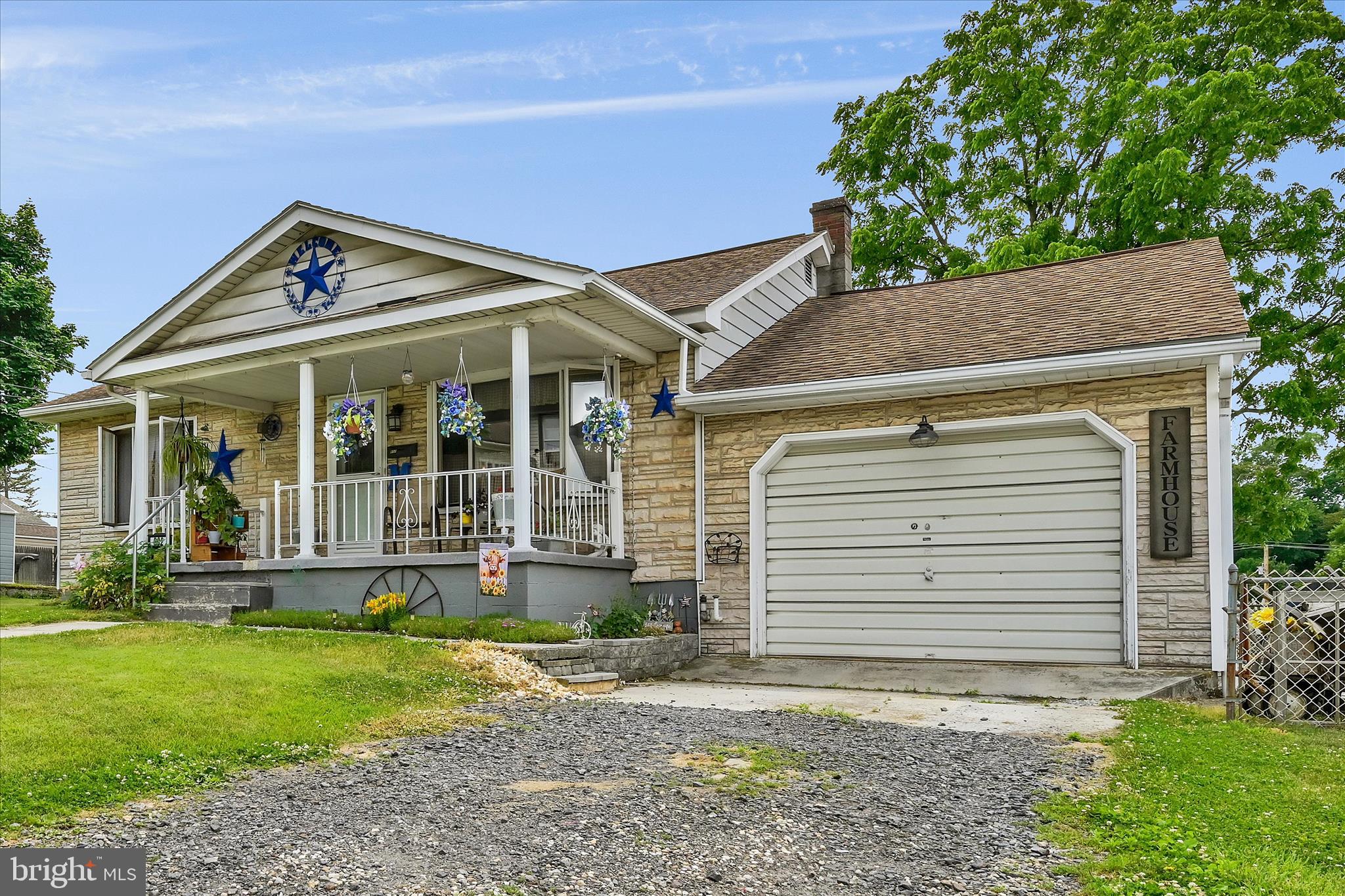 POTTSVILLE - Residential