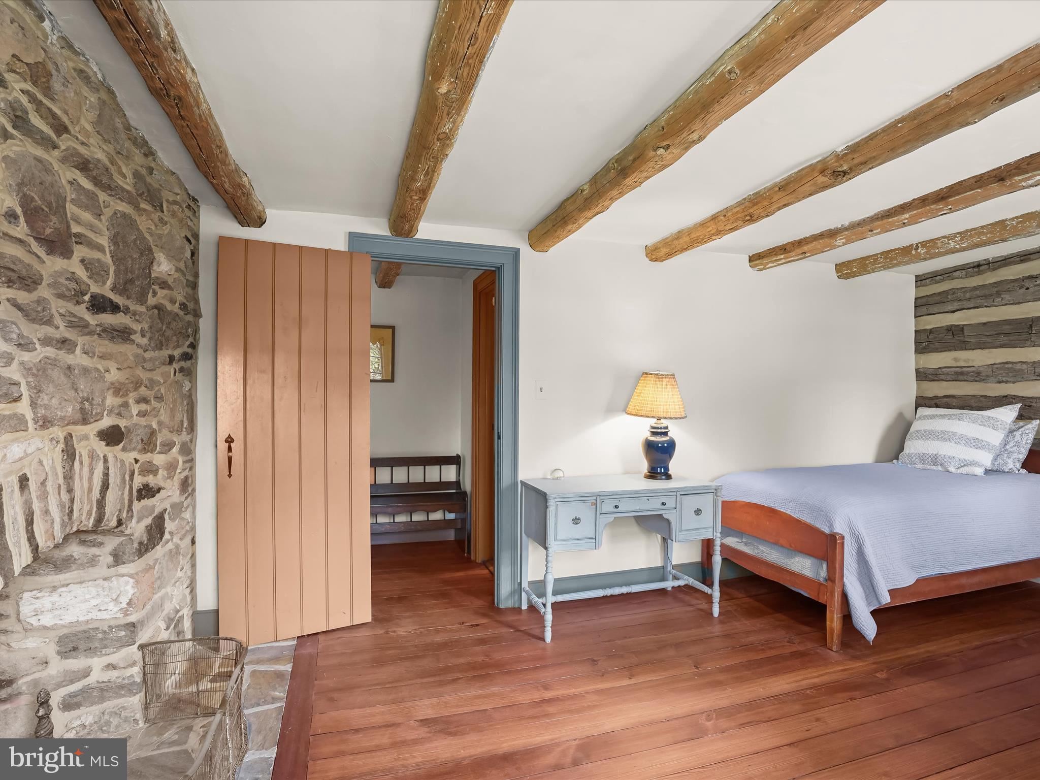 WOODSIDE ESTATES - Residential