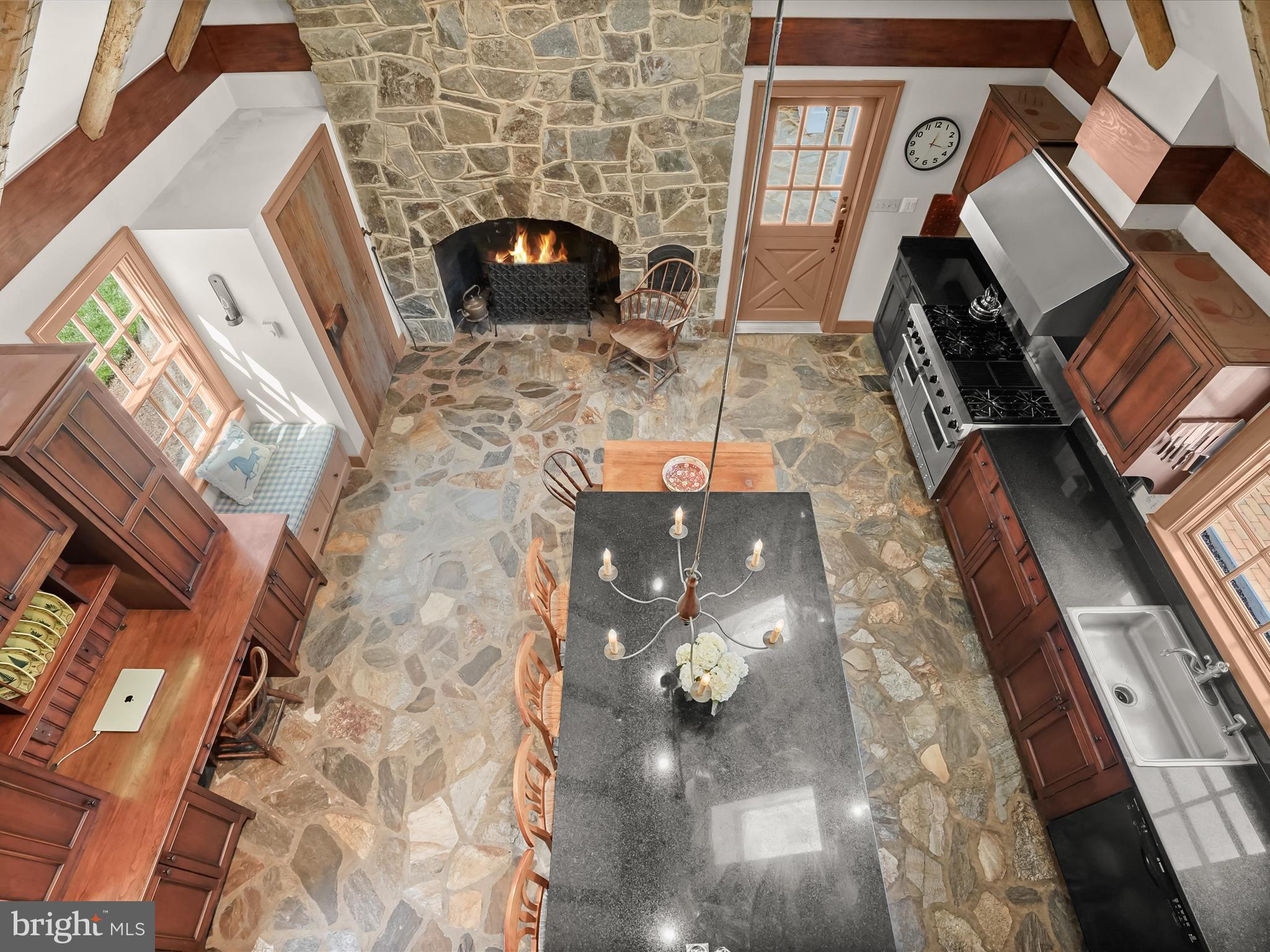 WOODSIDE ESTATES - Residential