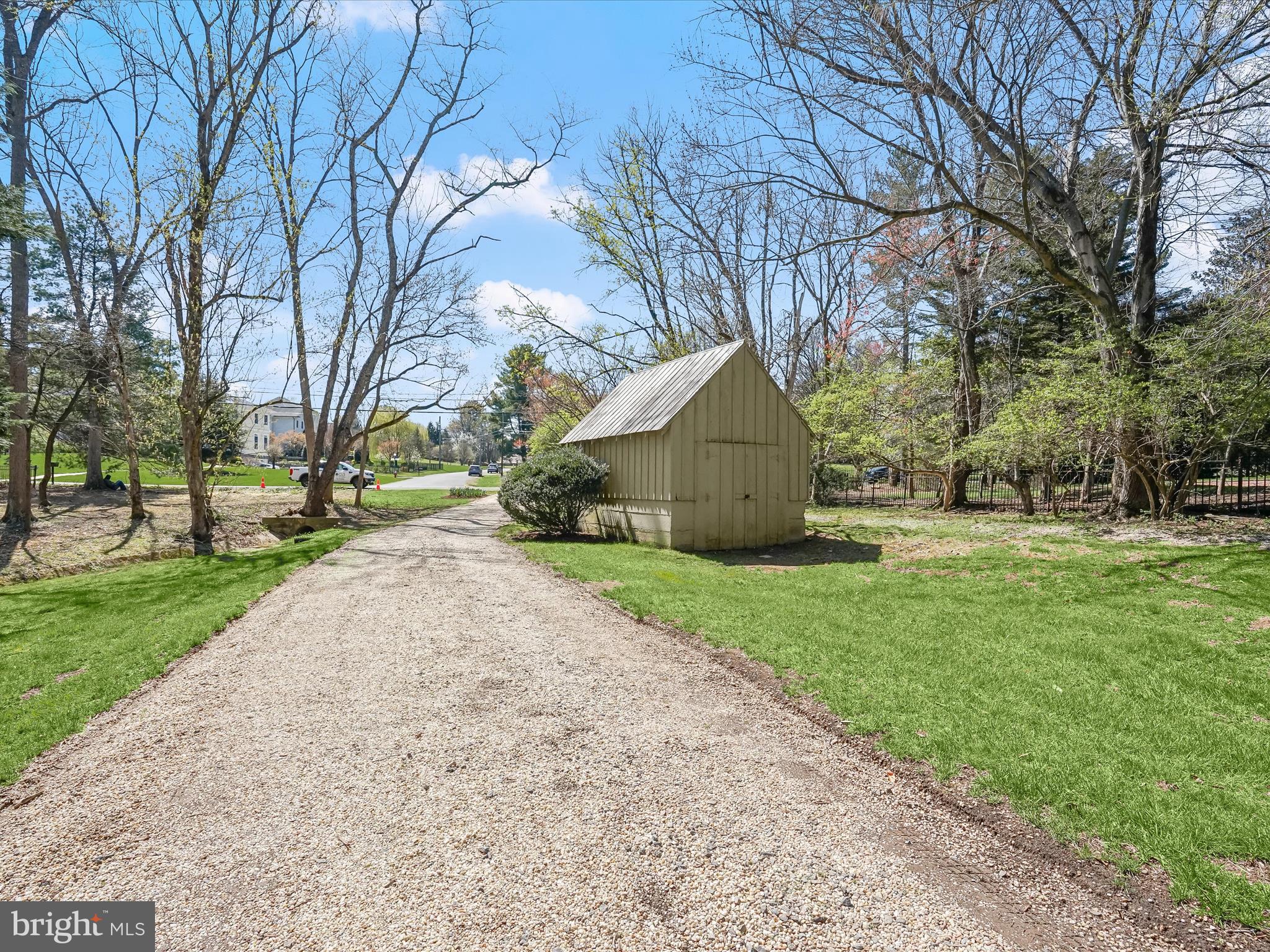 WOODSIDE ESTATES - Residential