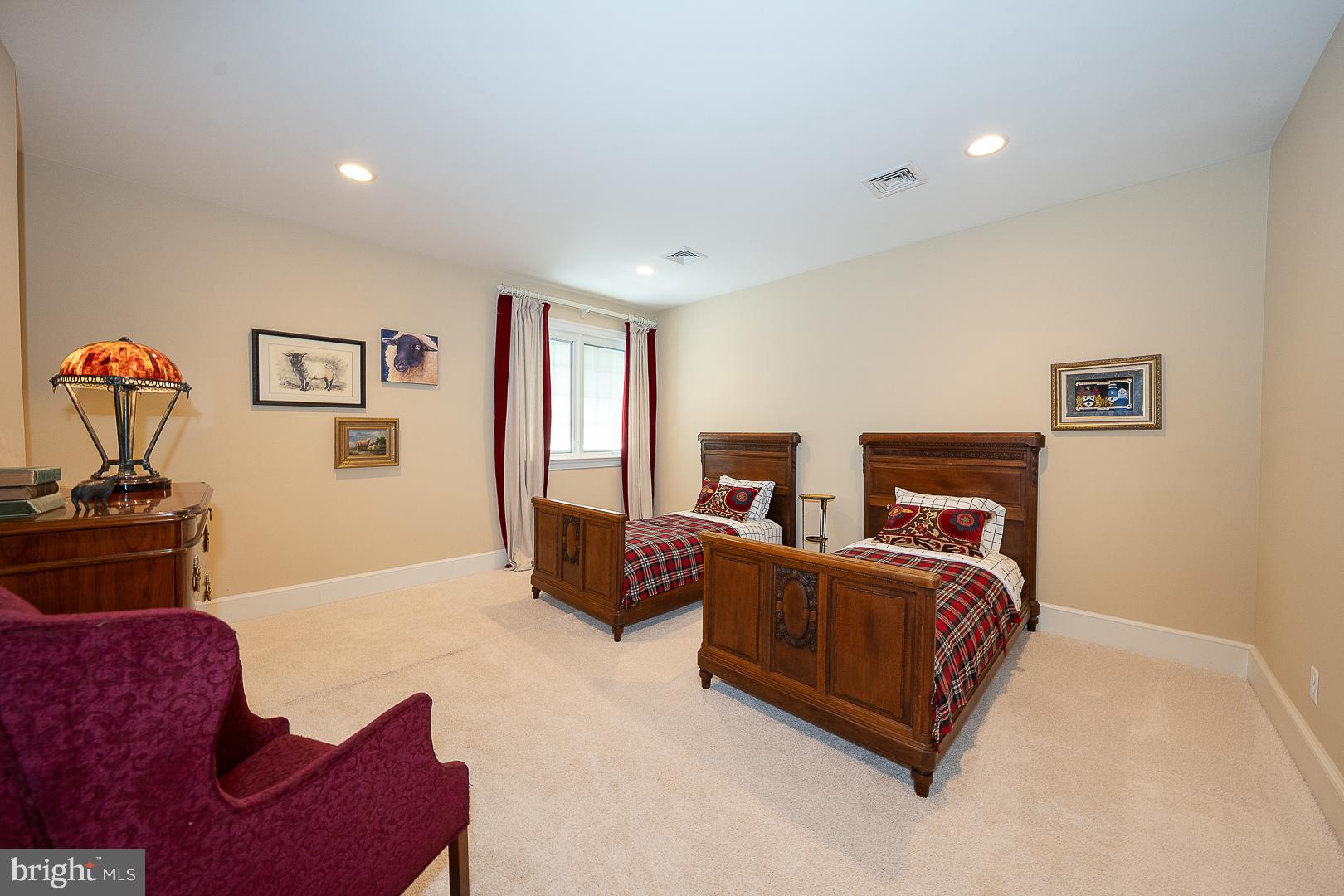 WYNNEWOOD - Residential