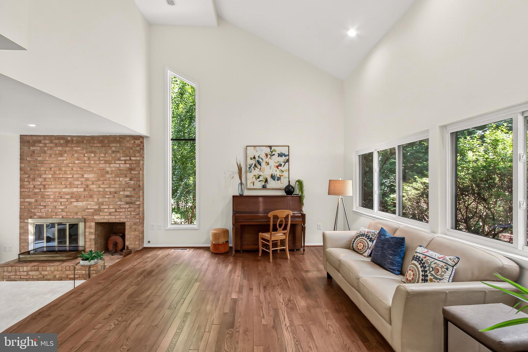 CARMEL IN THE WOODS - Residential