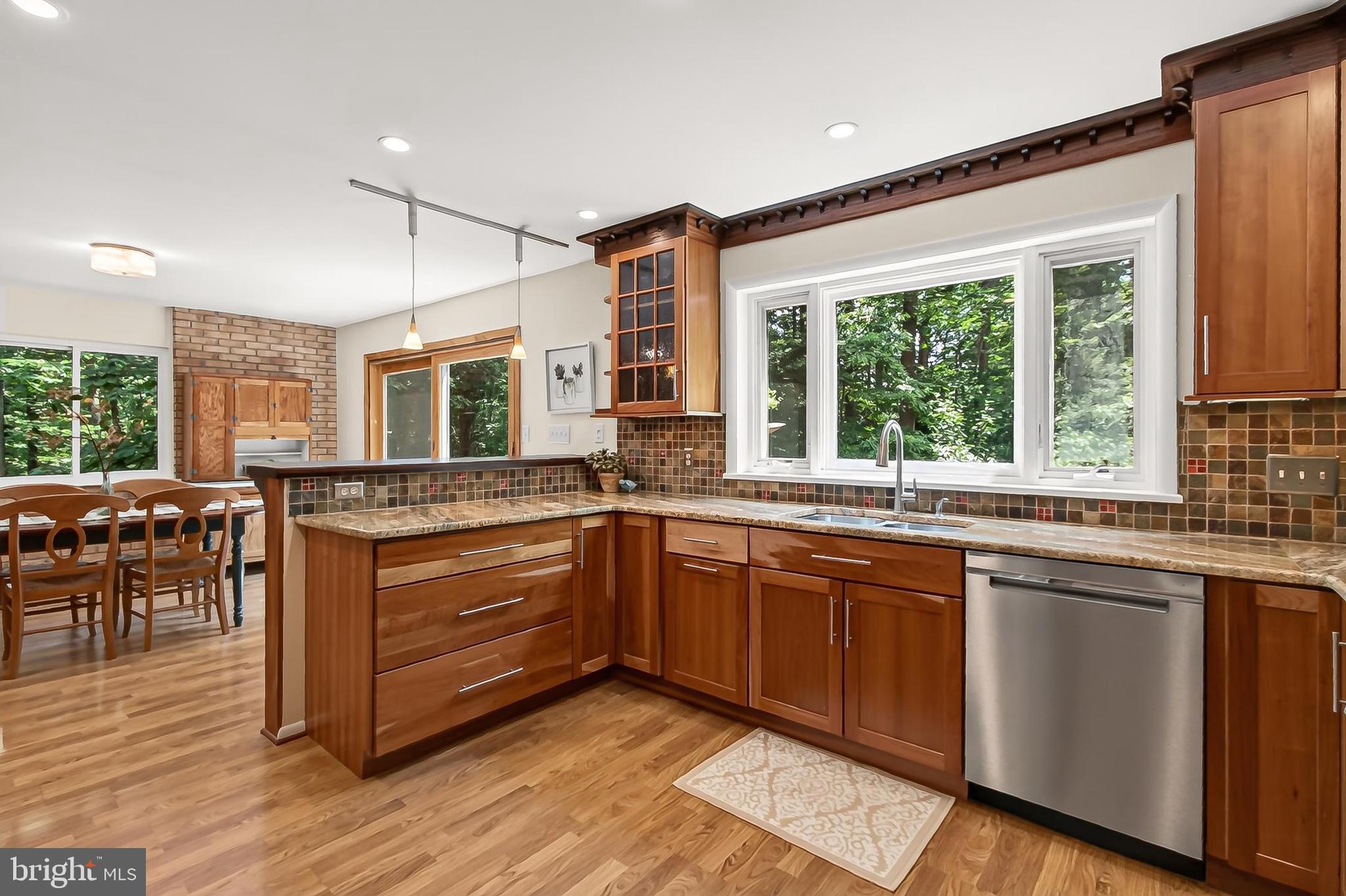 CARMEL IN THE WOODS - Residential