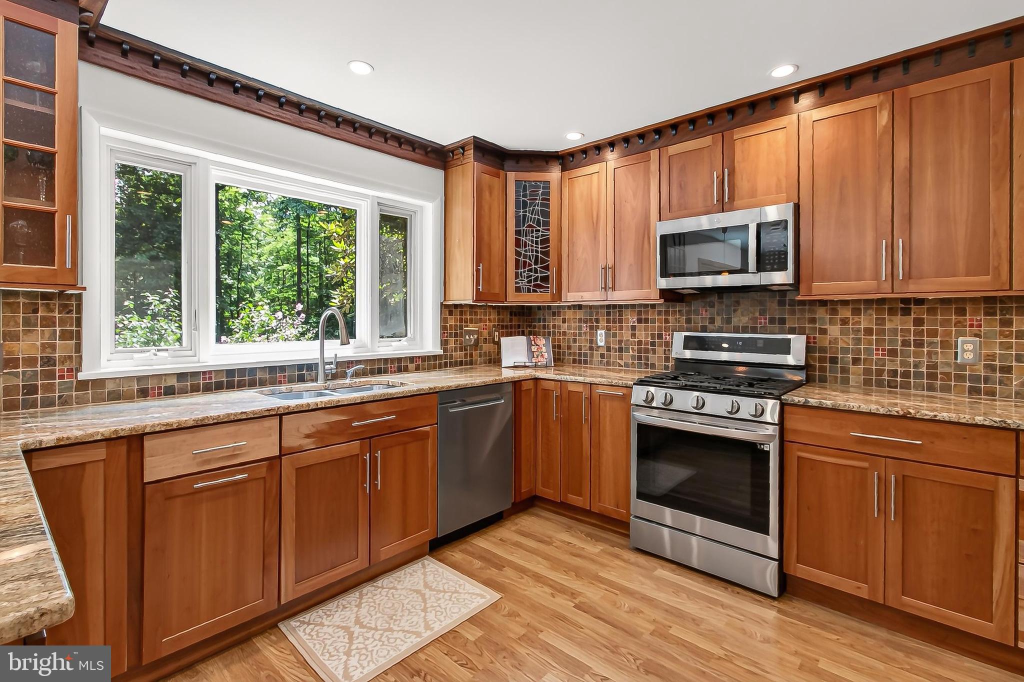 CARMEL IN THE WOODS - Residential