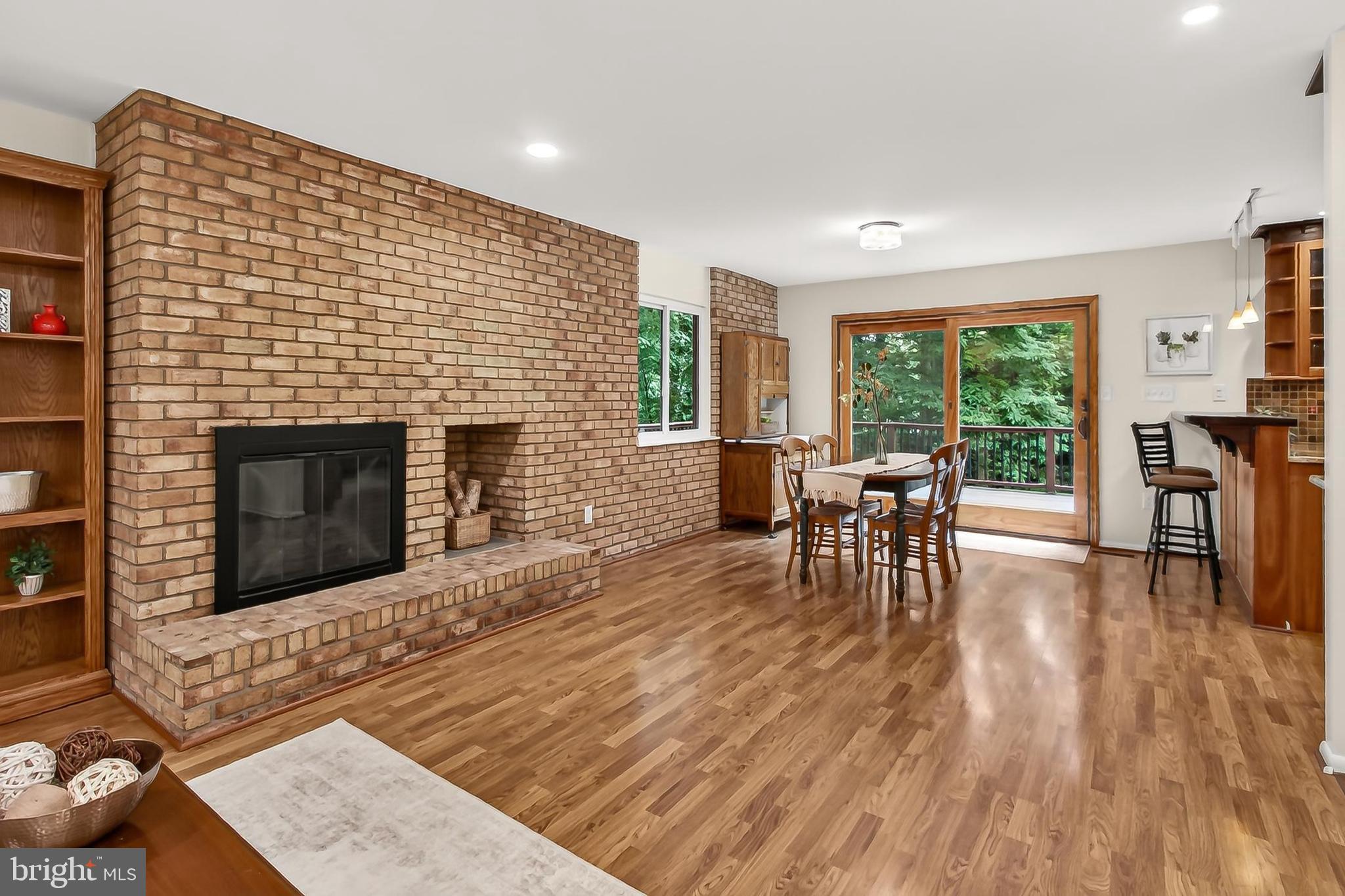 CARMEL IN THE WOODS - Residential