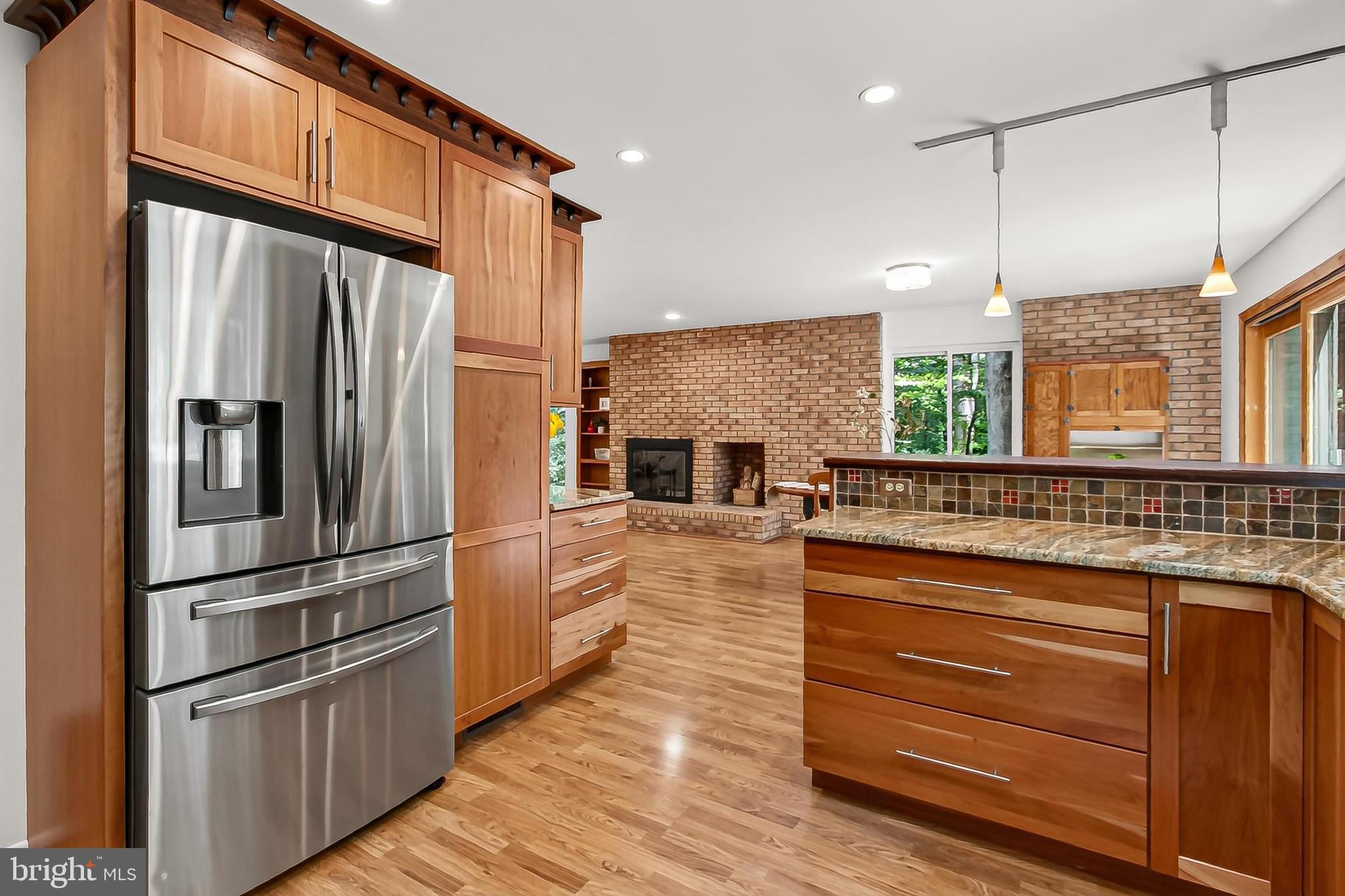 CARMEL IN THE WOODS - Residential