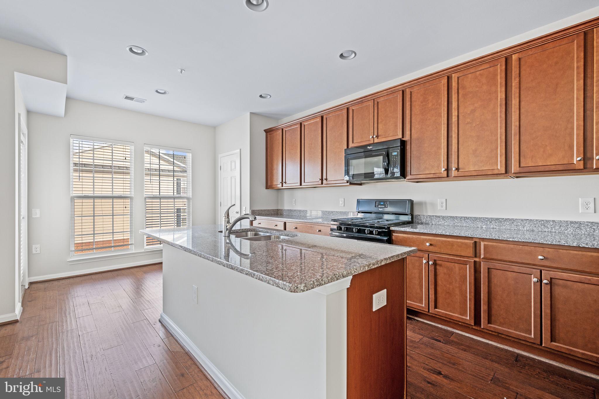 TOWNES AT GOOSE CREEK VILLAGE - Residential