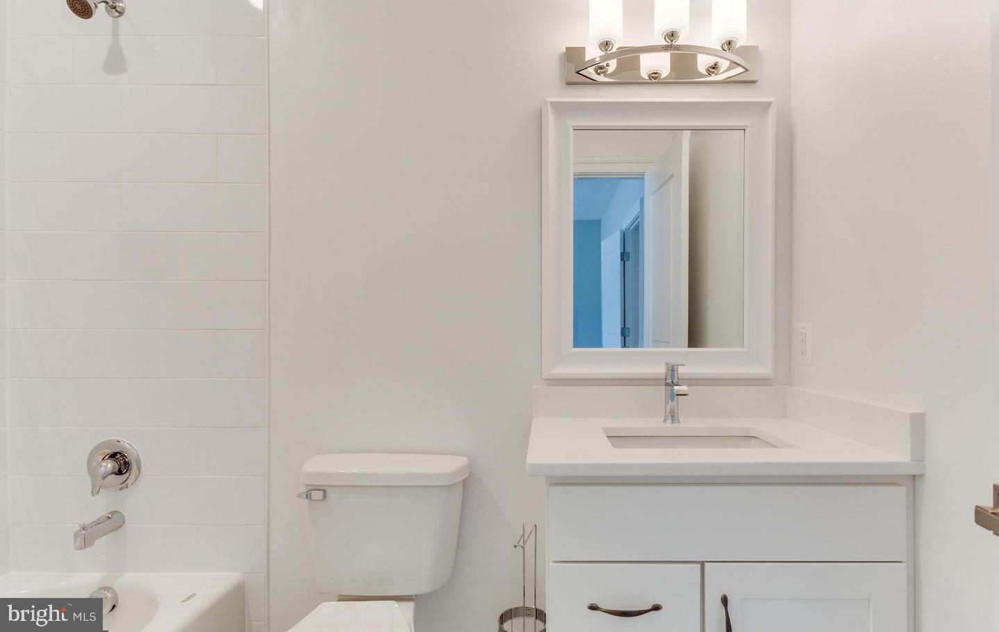 PIMMIT HILLS - Residential