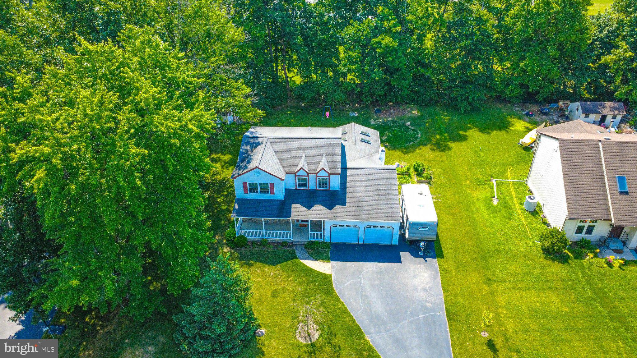 VILLAGE GREENE - Residential