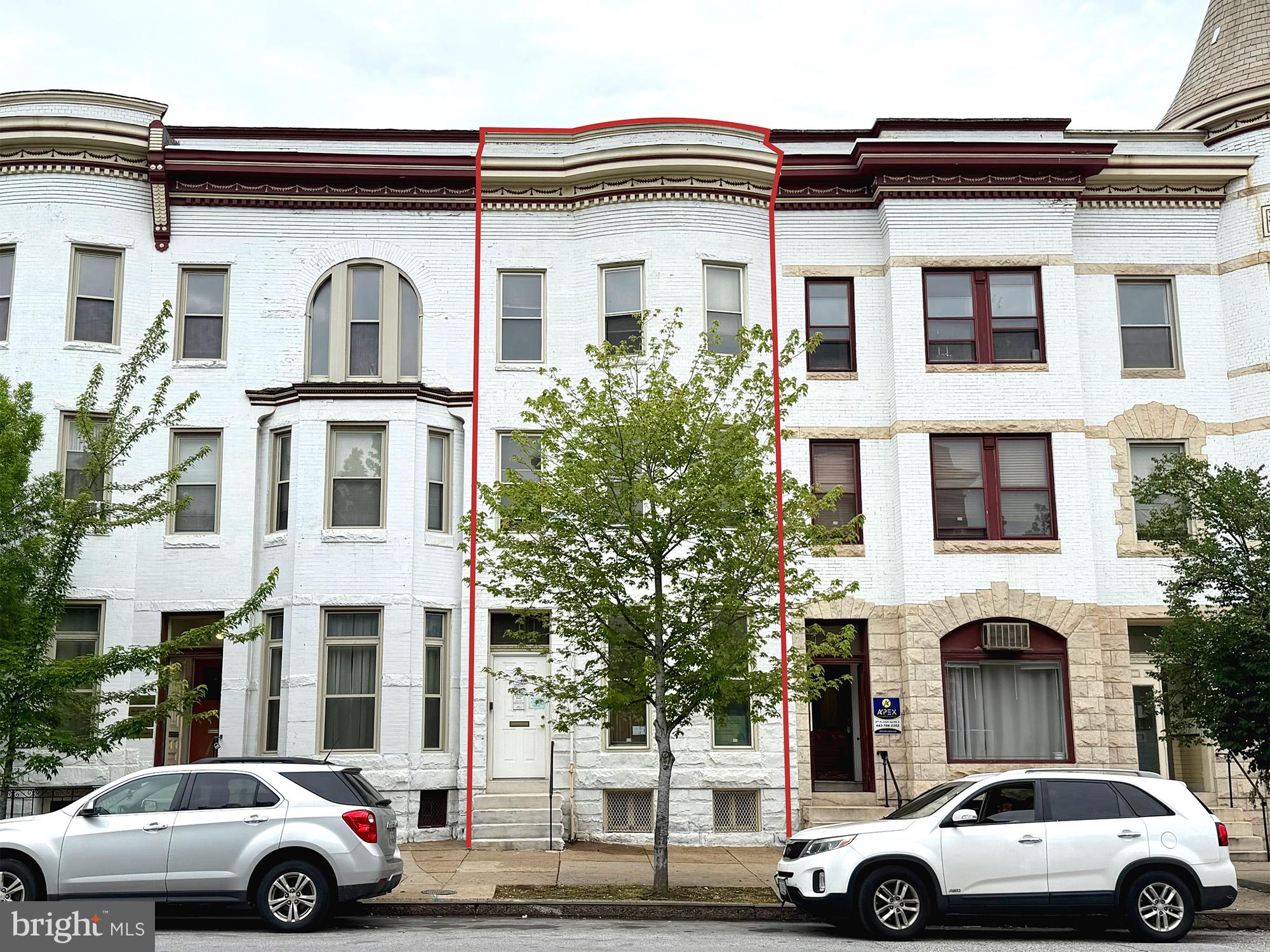 ONLINE REAL ESTATE AUCTION!! Bidding Opens - Monday, June 15, 2026. Bidding Closes - Tuesday, June 16, 2026 at 11:00 AM. List price is opening bid only. Three story inside-of-group commercial building located on the bustling 25th Street corridor. The building is rented to one tenant paying $2,300 per month. Recent building updates include new steel fire escape and boiler. An auction provides a buyer the opportunity to buy an income producing asset with stable tenants.