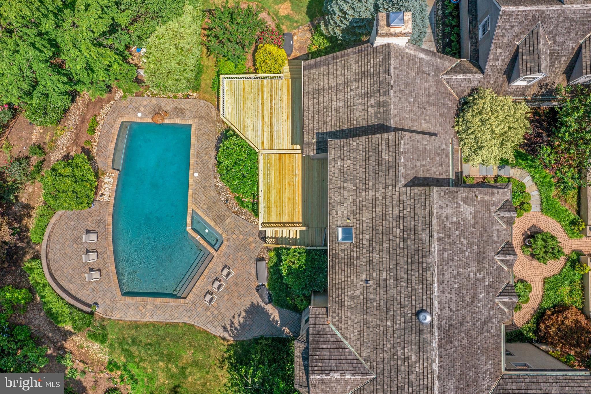 LEOPARD FARMS - Residential