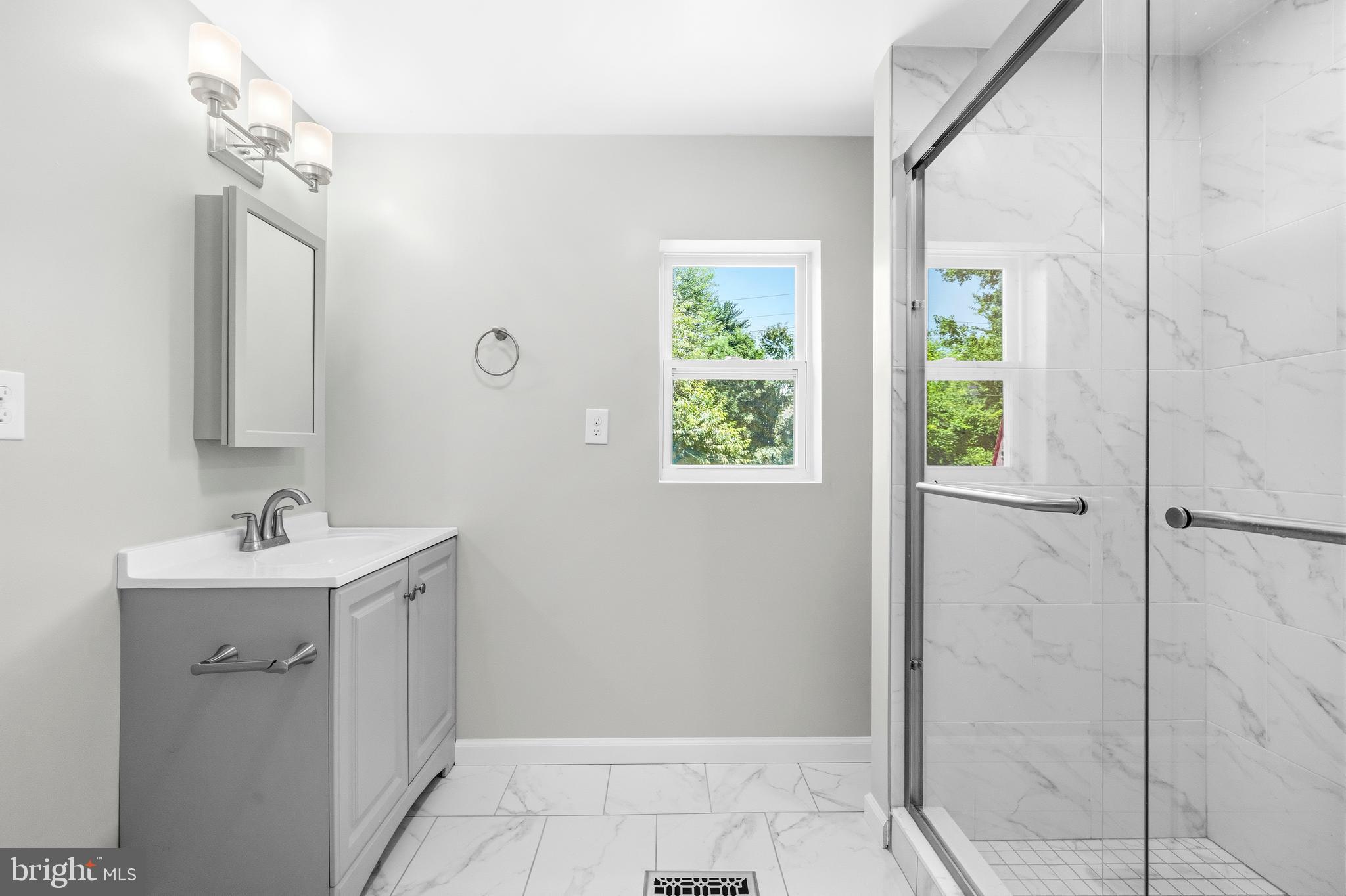SILVER CREEK - Residential