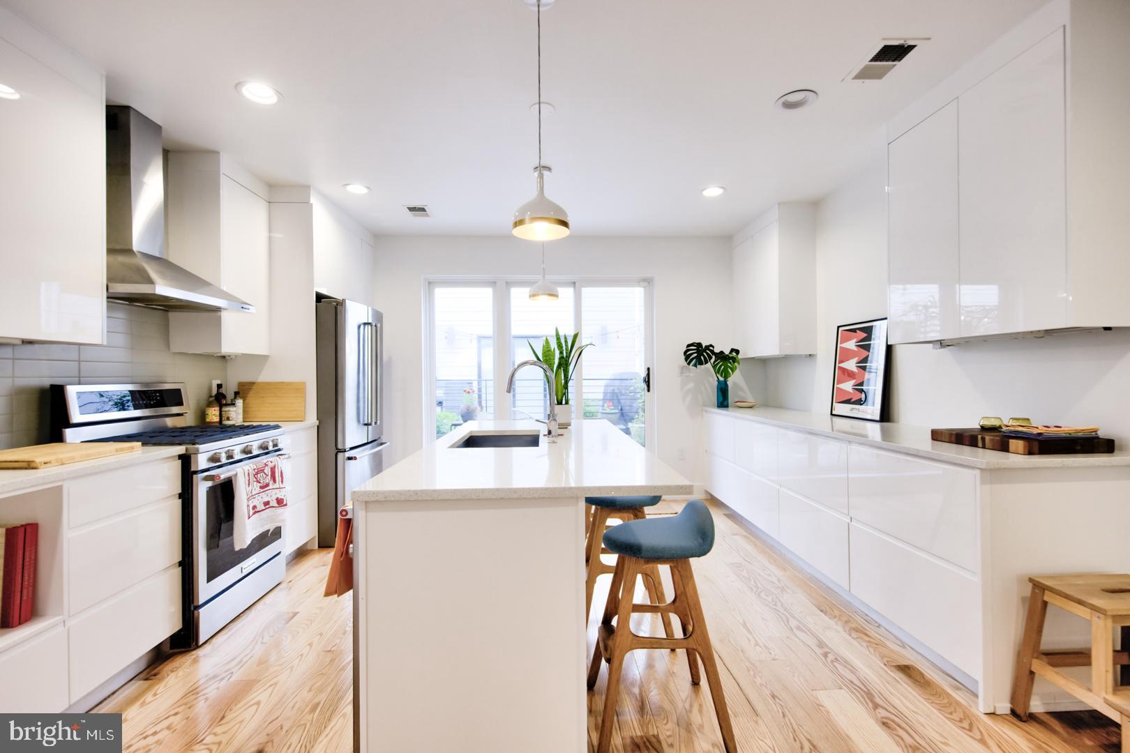 OLDE KENSINGTON - Residential