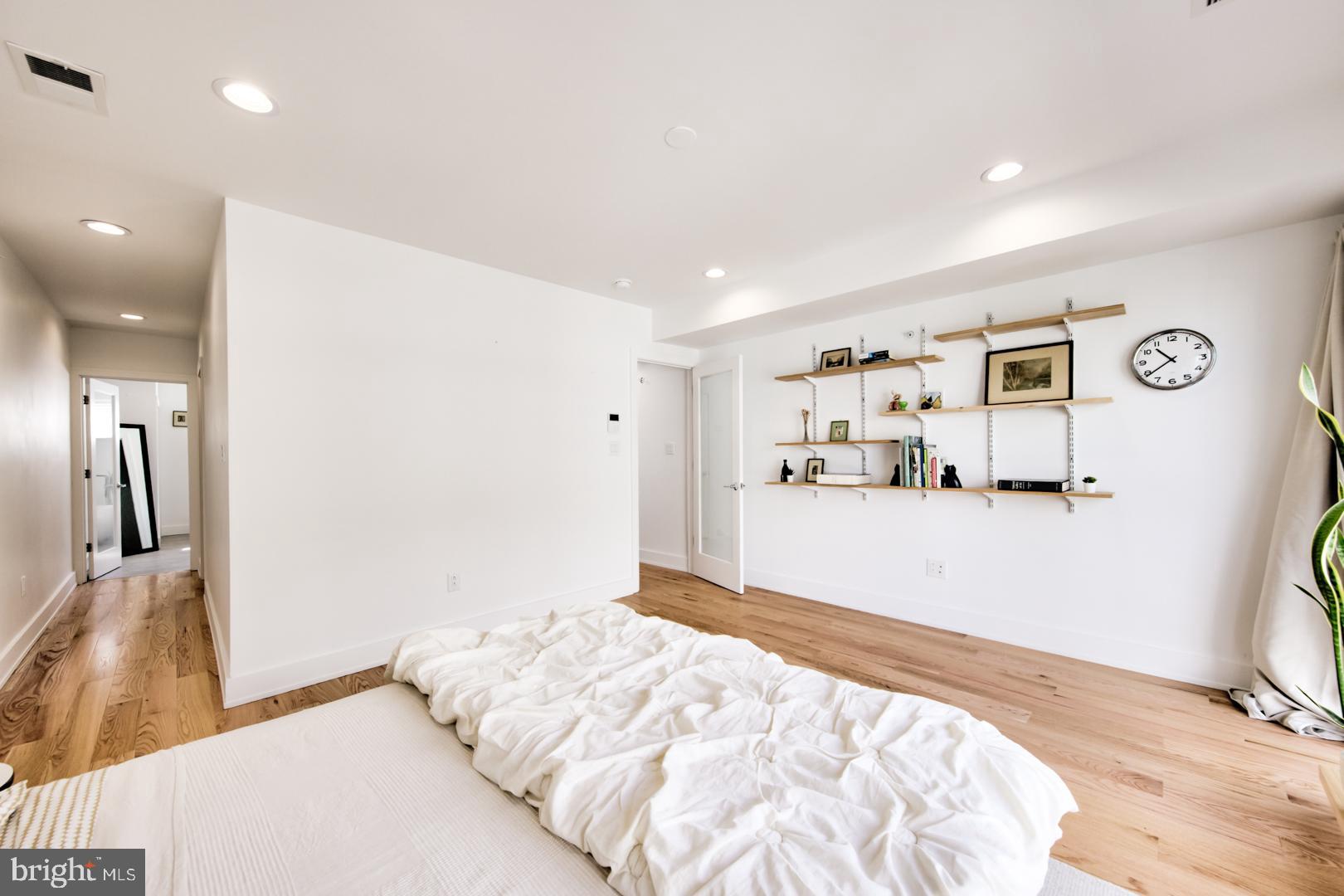 OLDE KENSINGTON - Residential