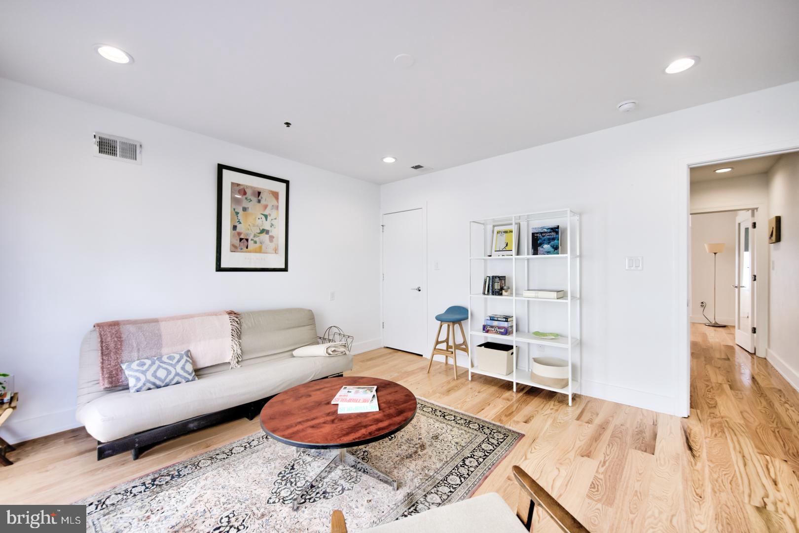 OLDE KENSINGTON - Residential