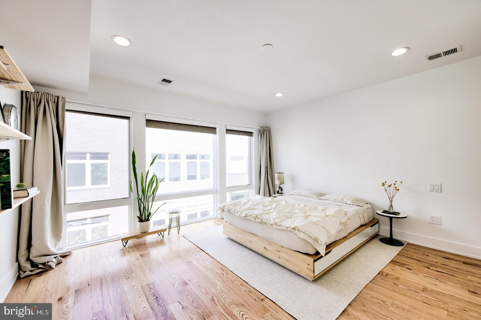 OLDE KENSINGTON - Residential
