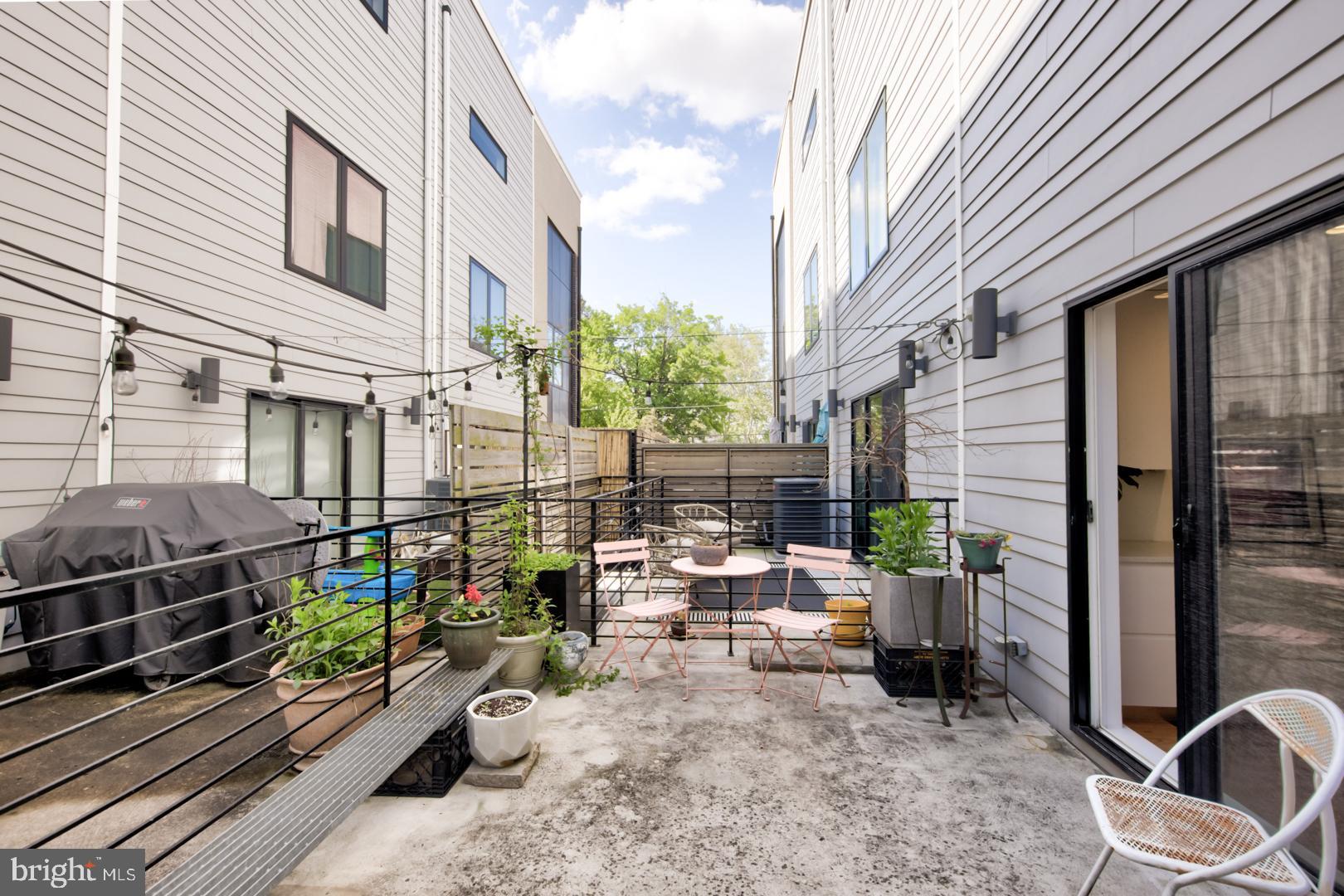 OLDE KENSINGTON - Residential