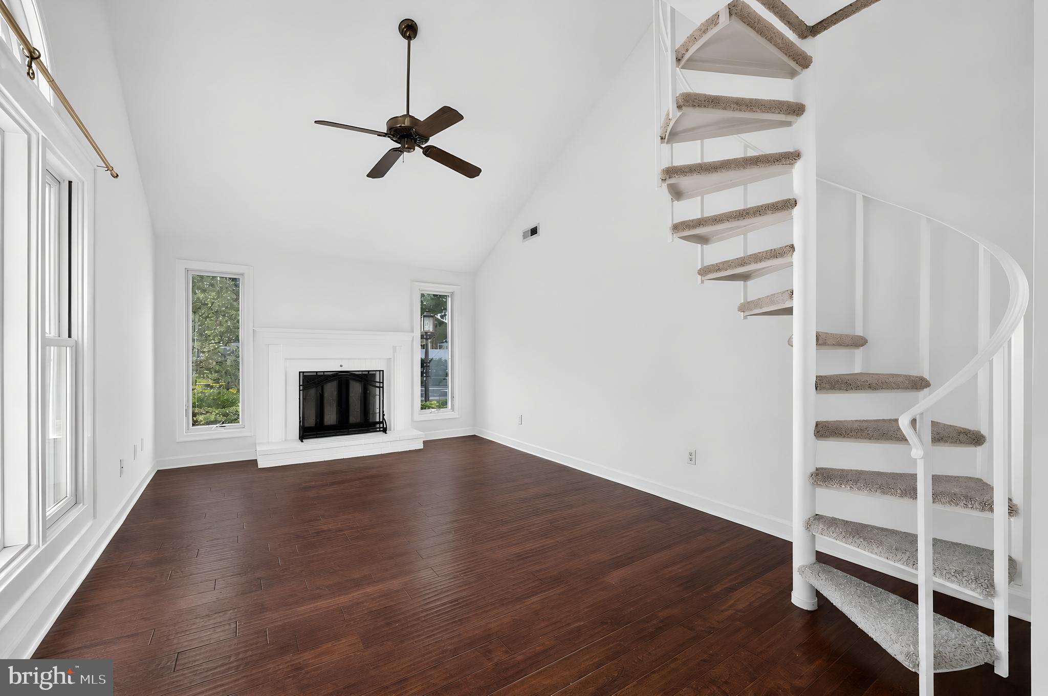 SUMMIT TRACE - Residential