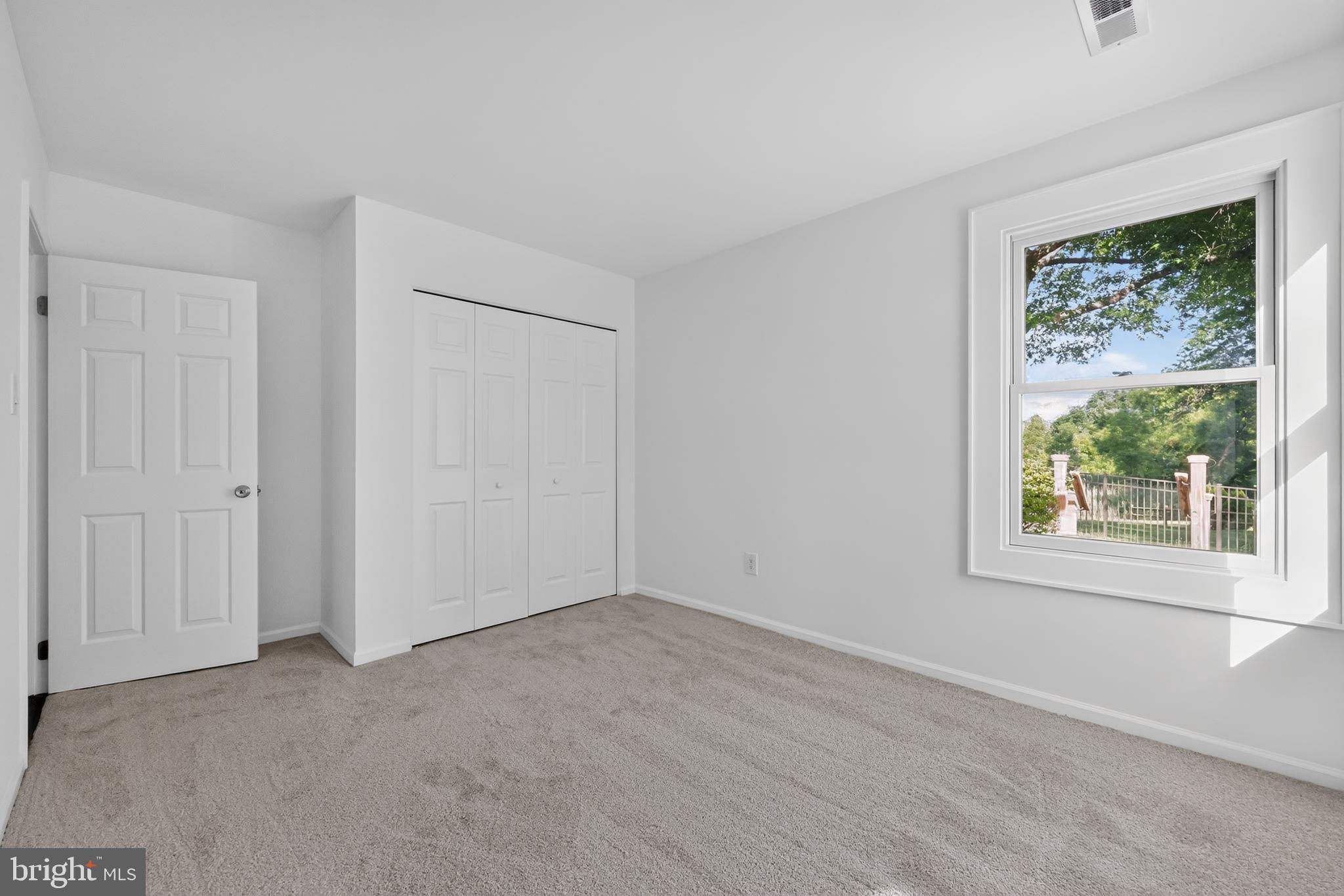 SUMMIT TRACE - Residential
