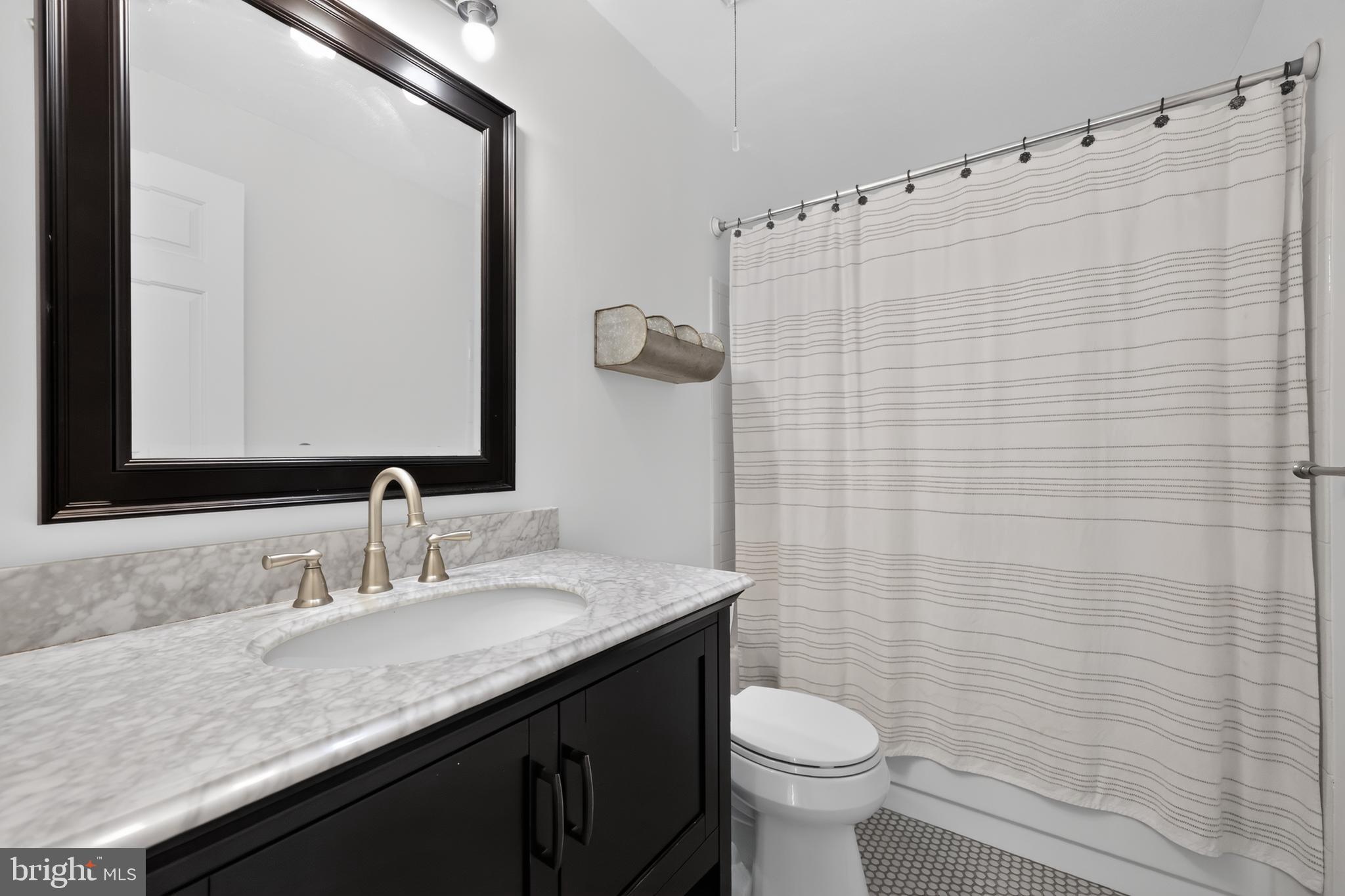 SUMMIT TRACE - Residential