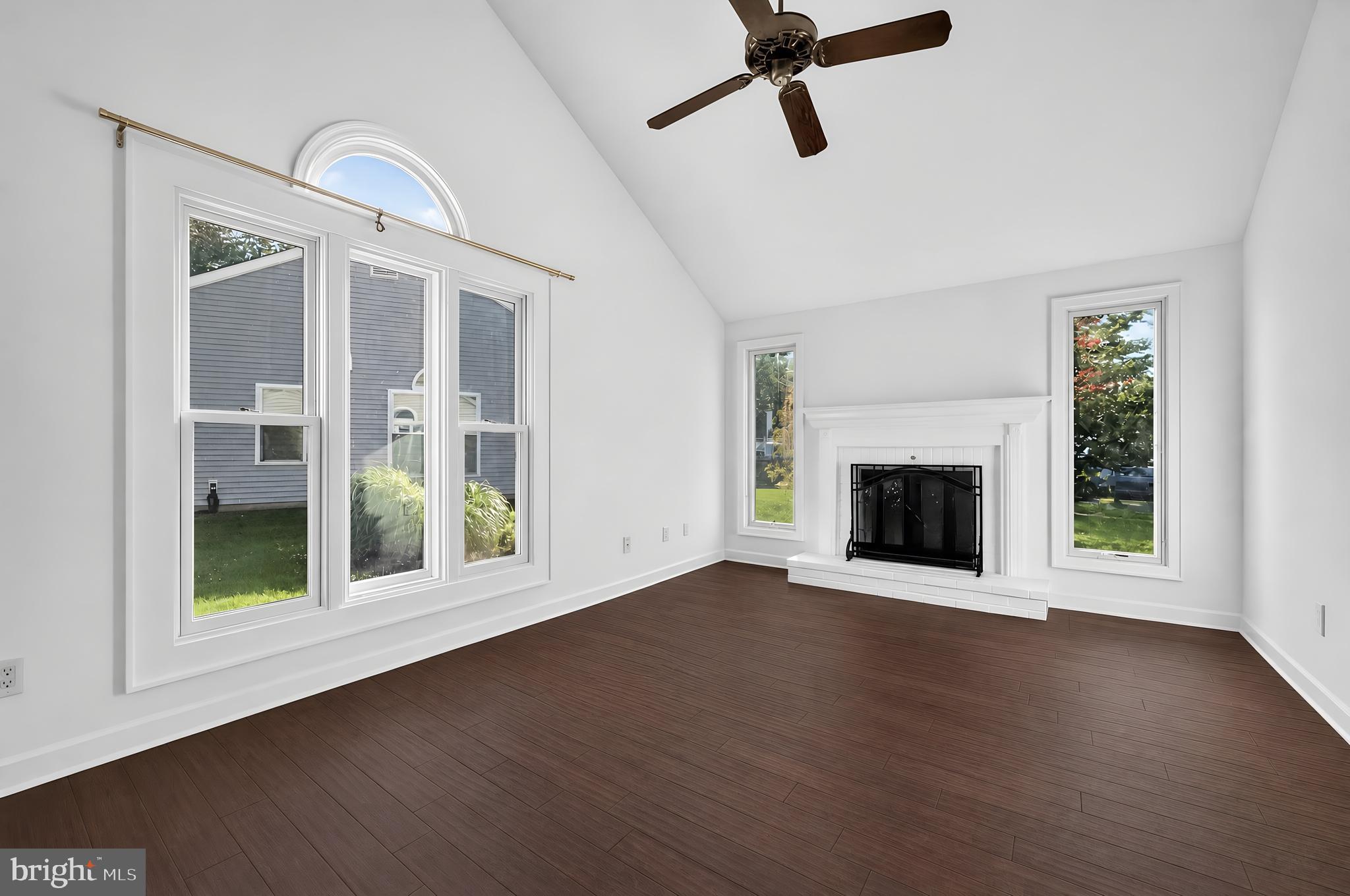 SUMMIT TRACE - Residential