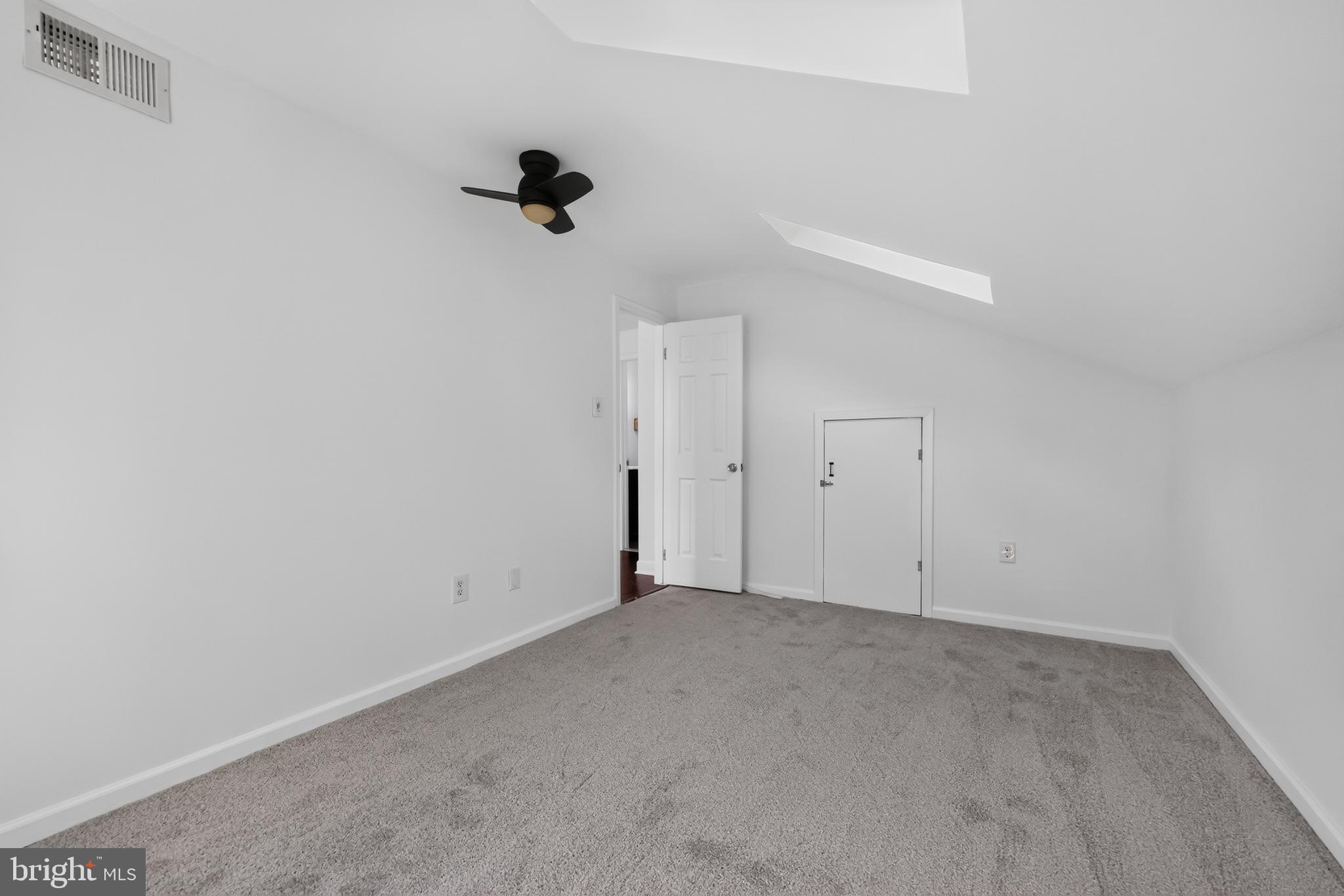 SUMMIT TRACE - Residential
