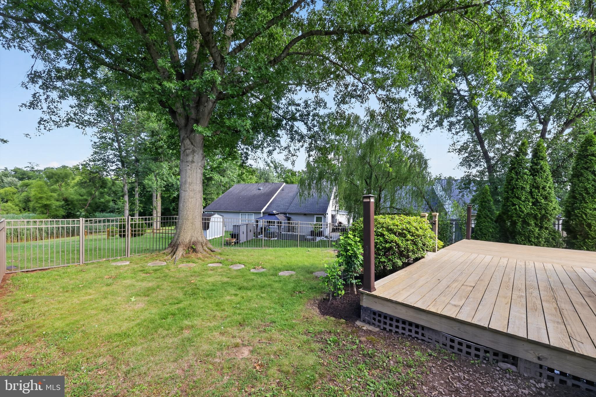 SUMMIT TRACE - Residential