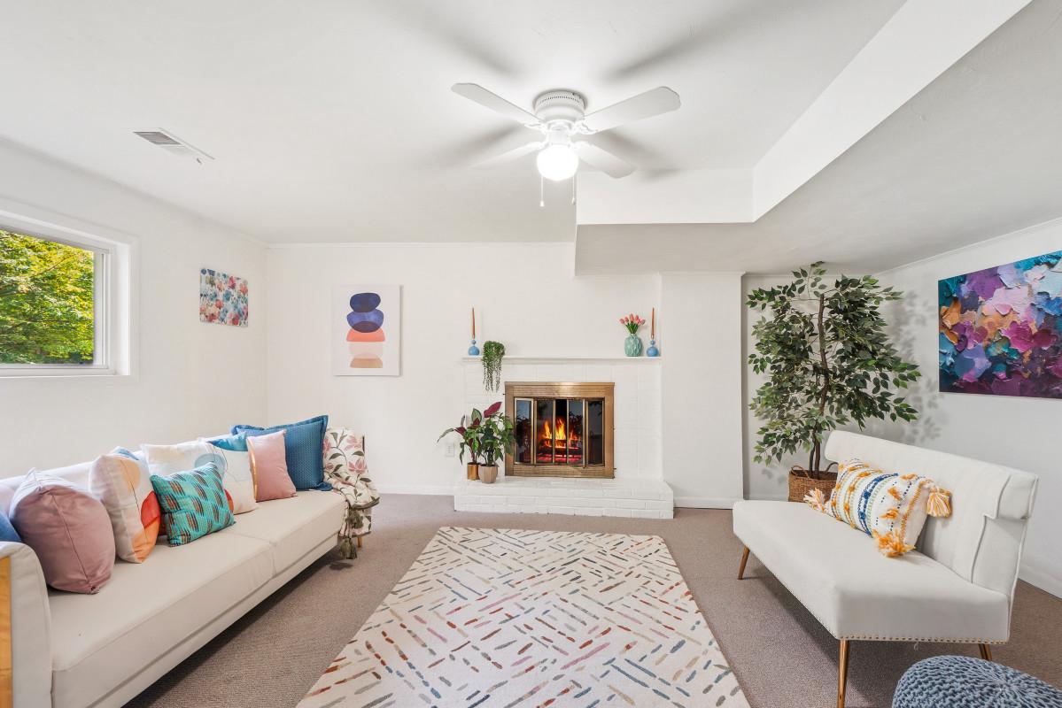 ASPEN HILL PARK - Residential