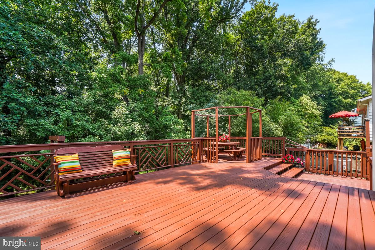 ASPEN HILL PARK - Residential