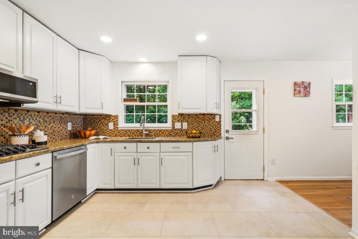 ASPEN HILL PARK - Residential
