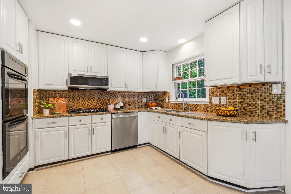 ASPEN HILL PARK - Residential