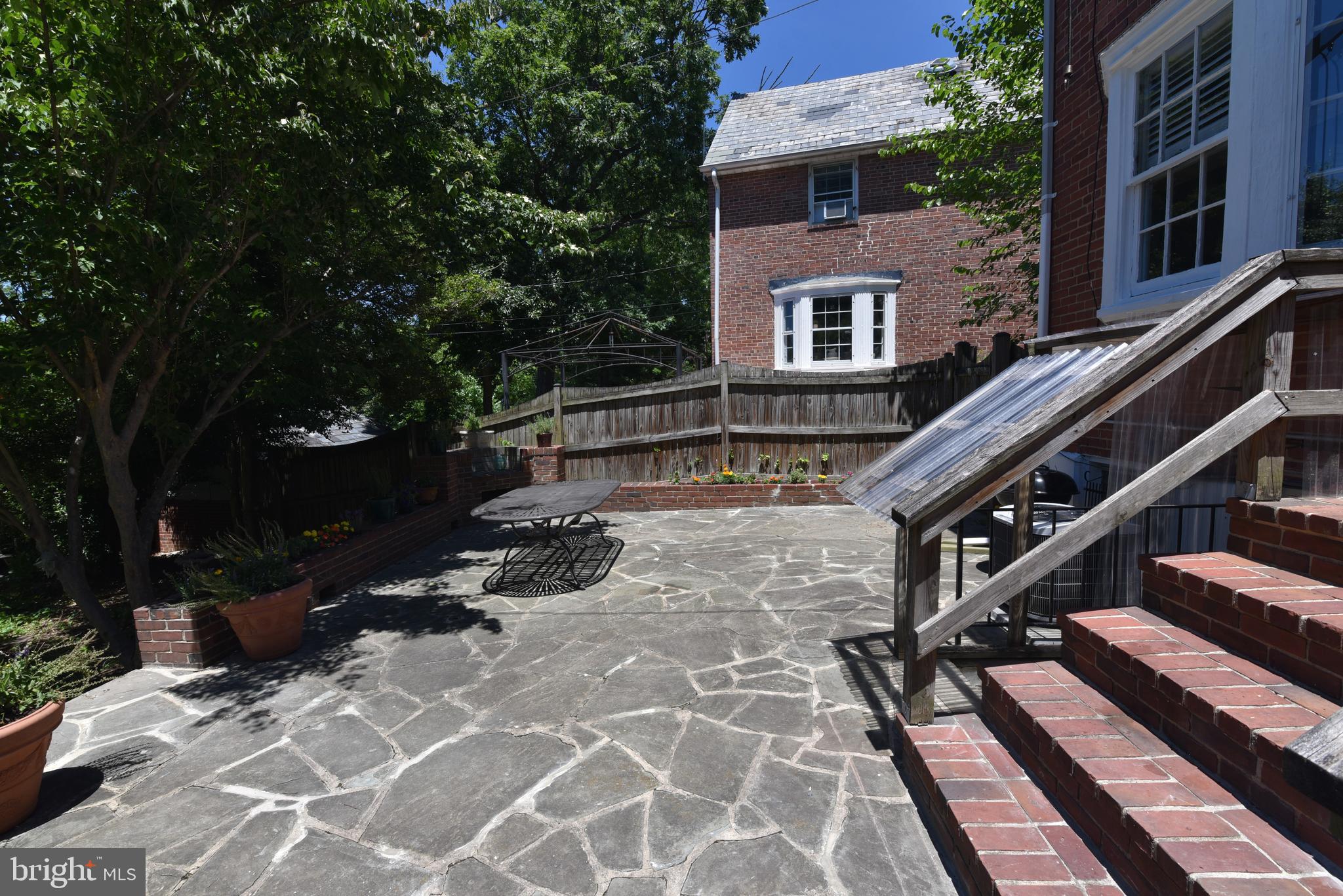 ORIGINAL NORTHWOOD - Residential
