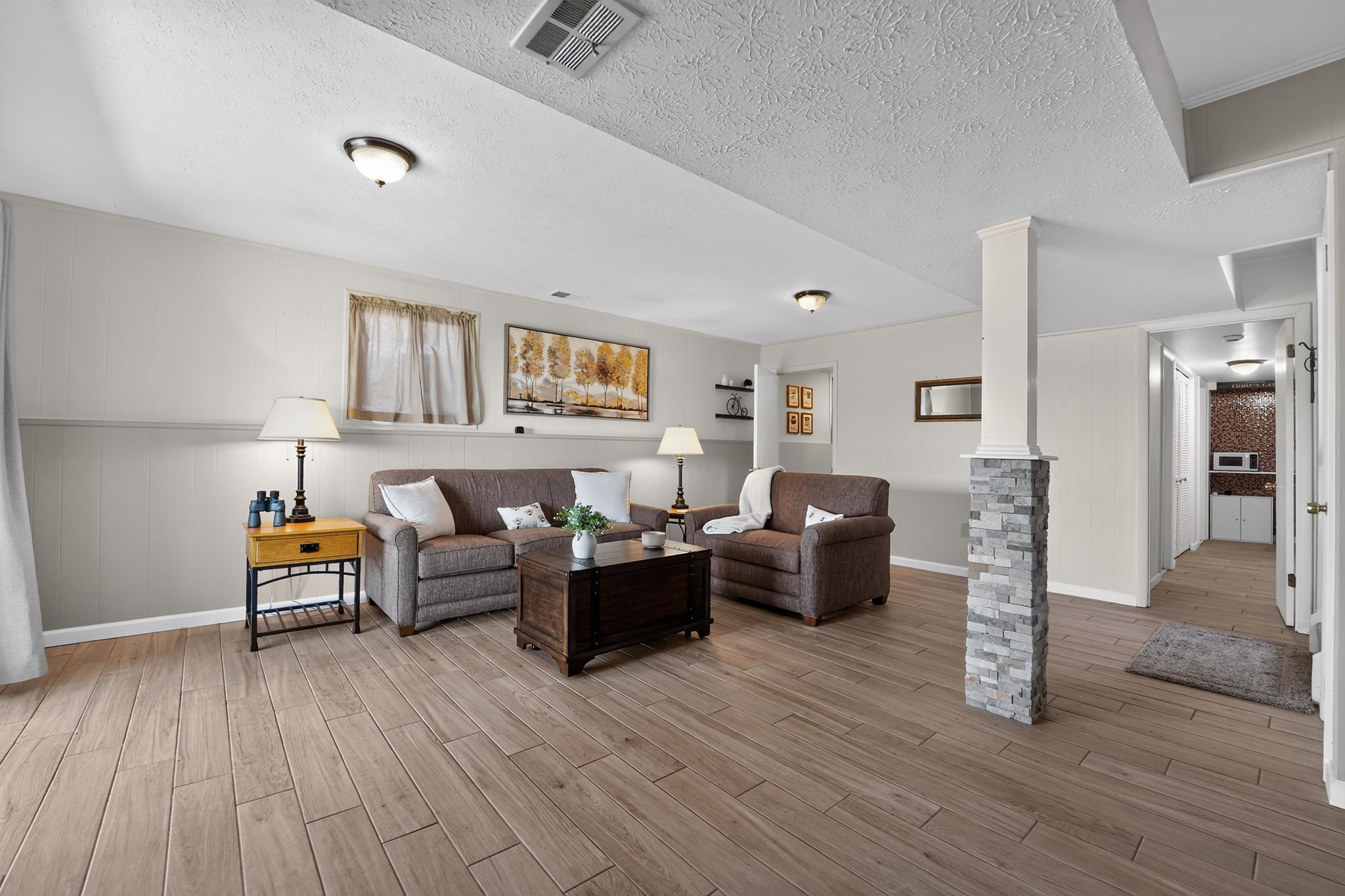 ROCK CREEK ESTATES - Residential