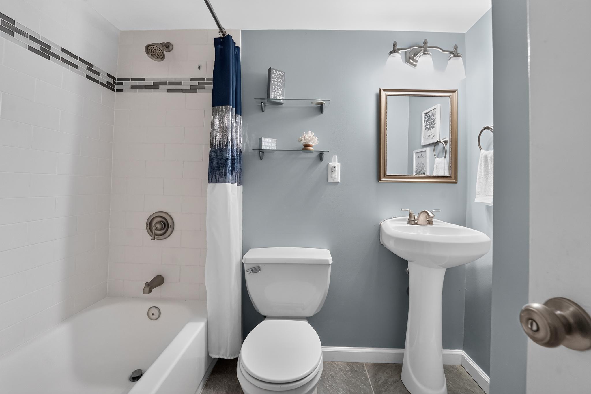 ROCK CREEK ESTATES - Residential