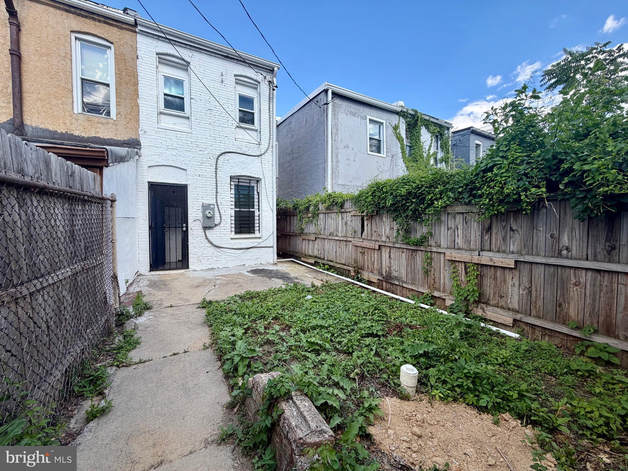 MONDAWMIN - Residential
