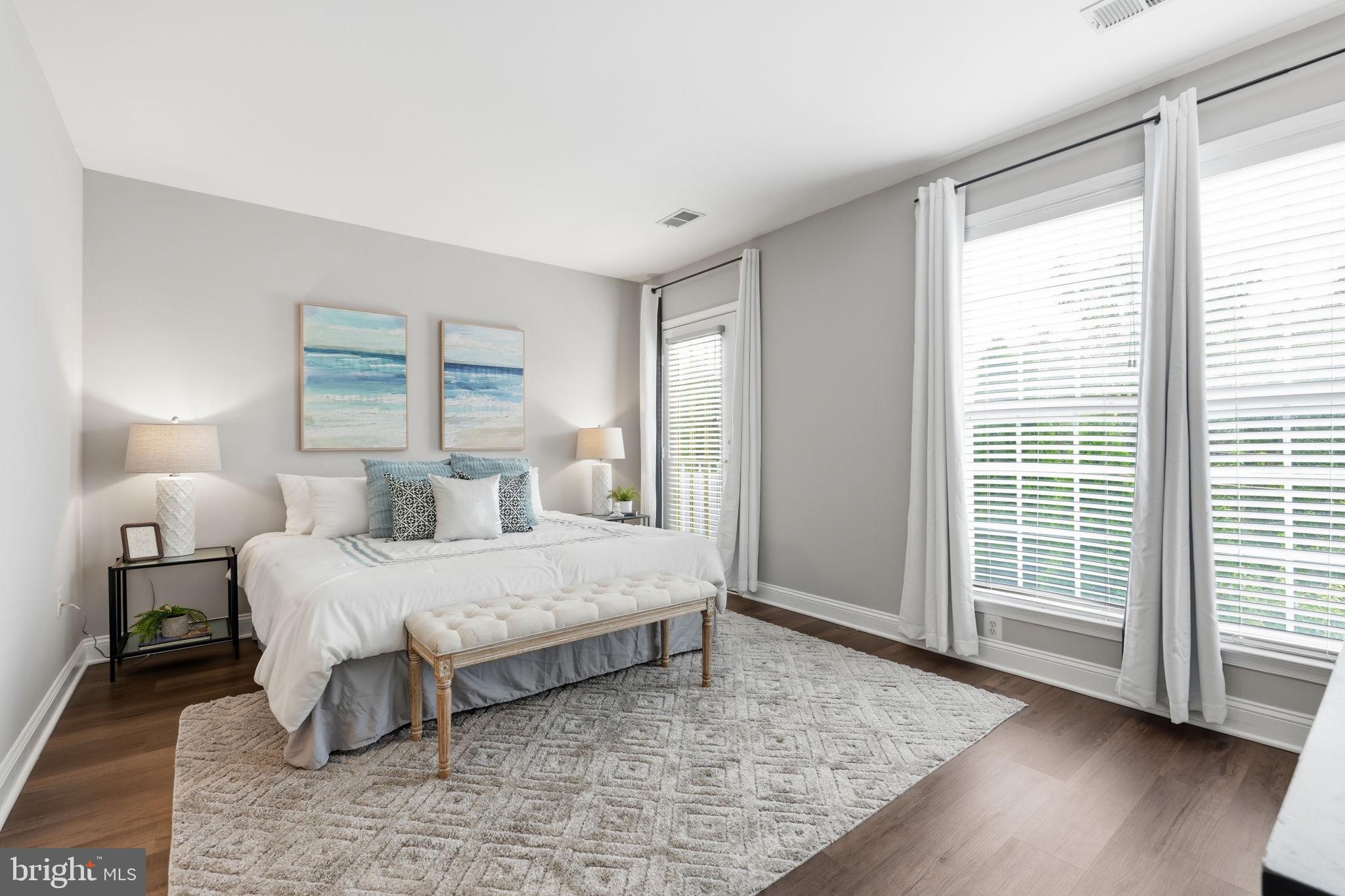 KING FARM VILLAGE CENTER - Residential