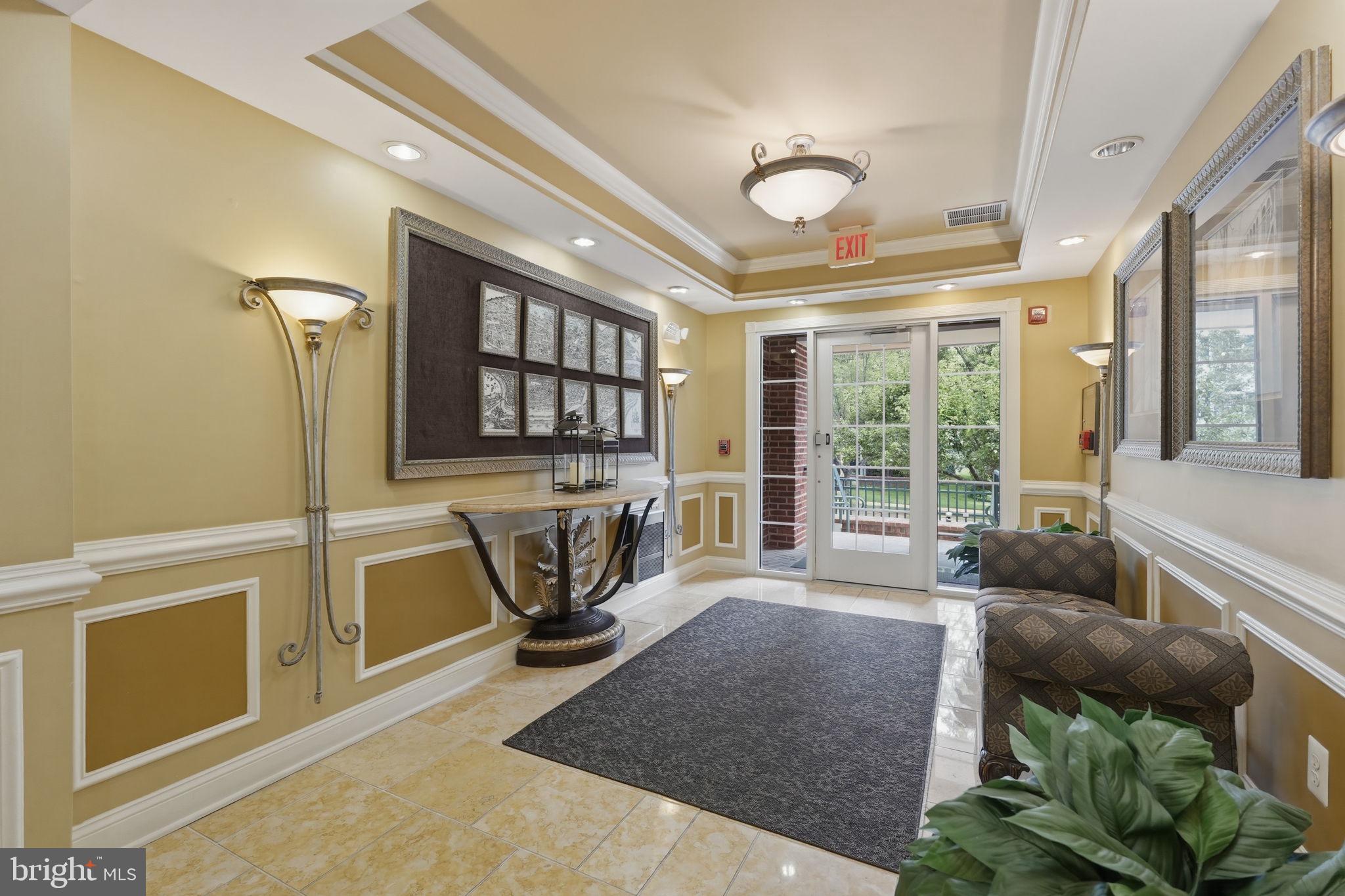 KING FARM VILLAGE CENTER - Residential