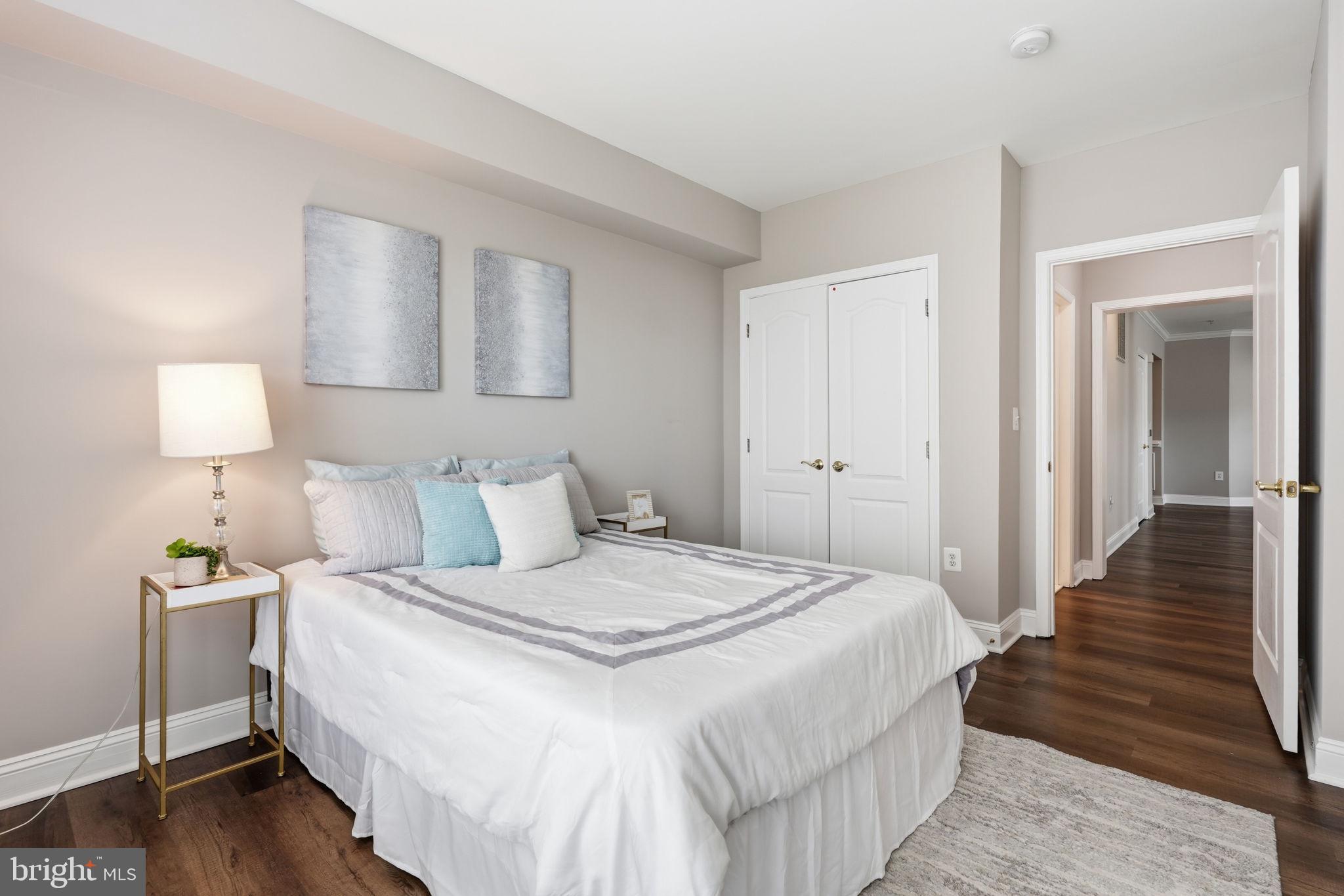 KING FARM VILLAGE CENTER - Residential