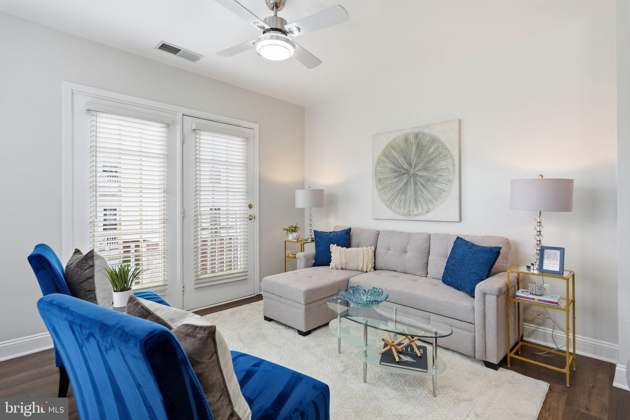 KING FARM VILLAGE CENTER - Residential