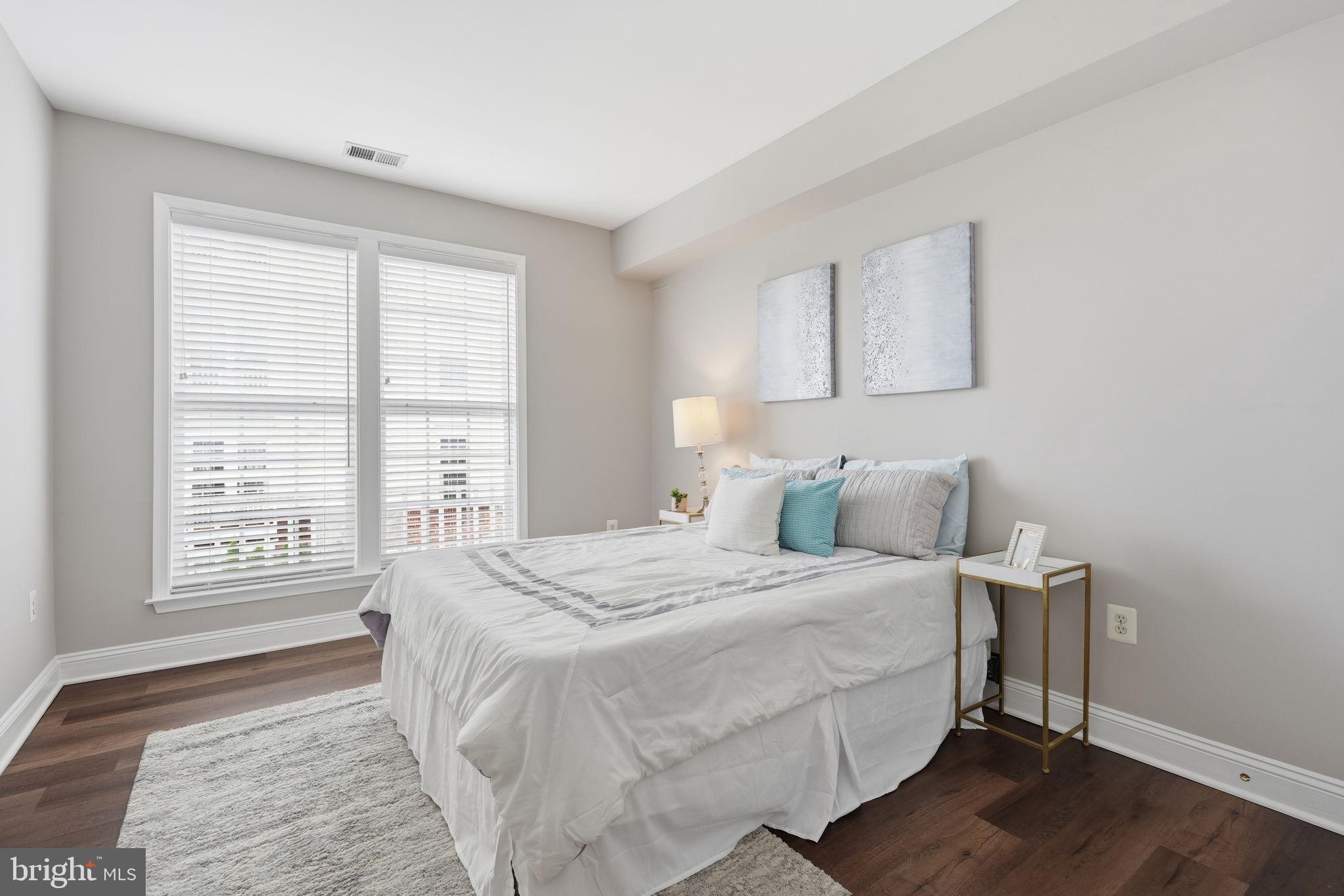 KING FARM VILLAGE CENTER - Residential