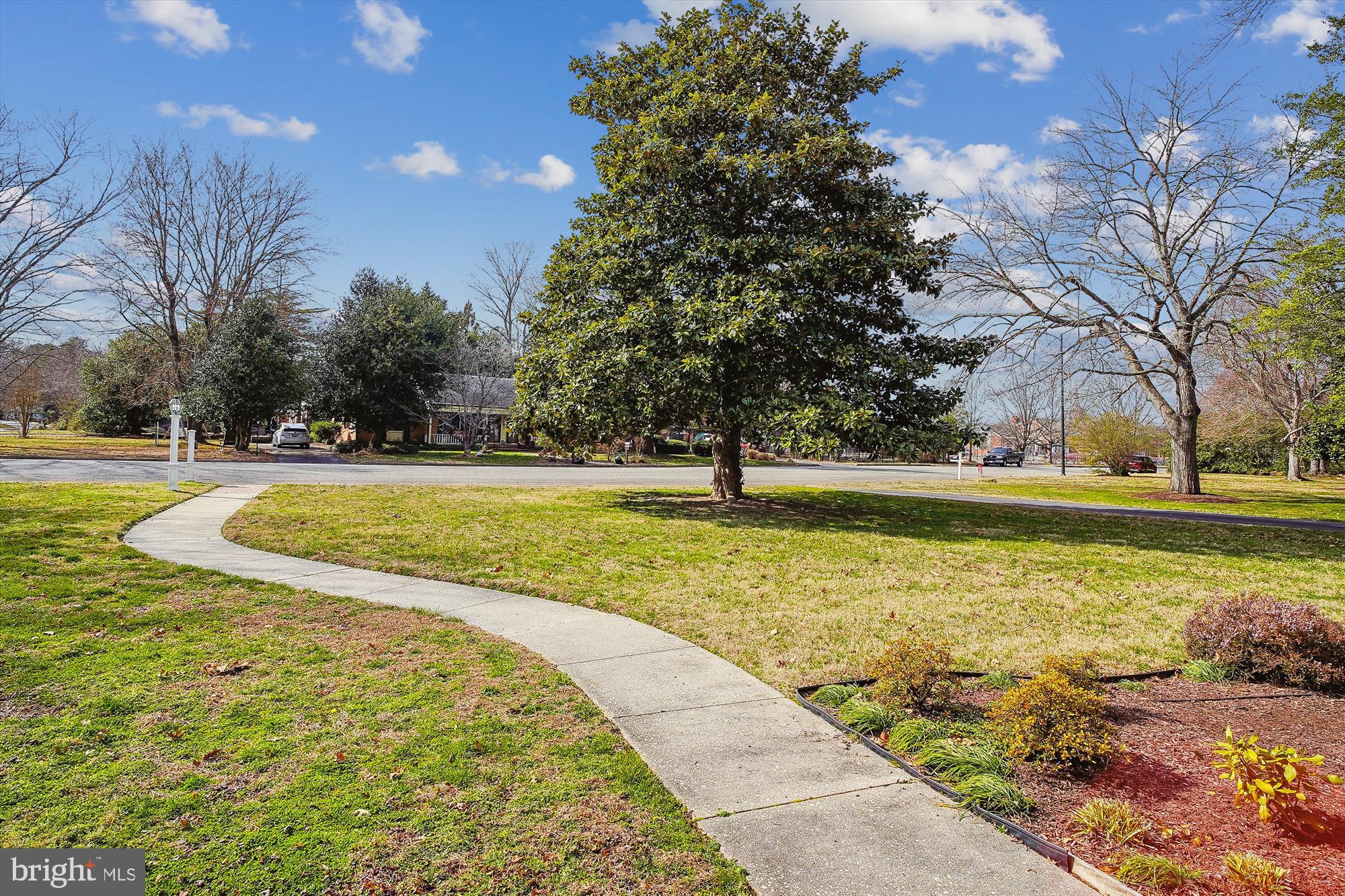 EASTON - Residential Lease