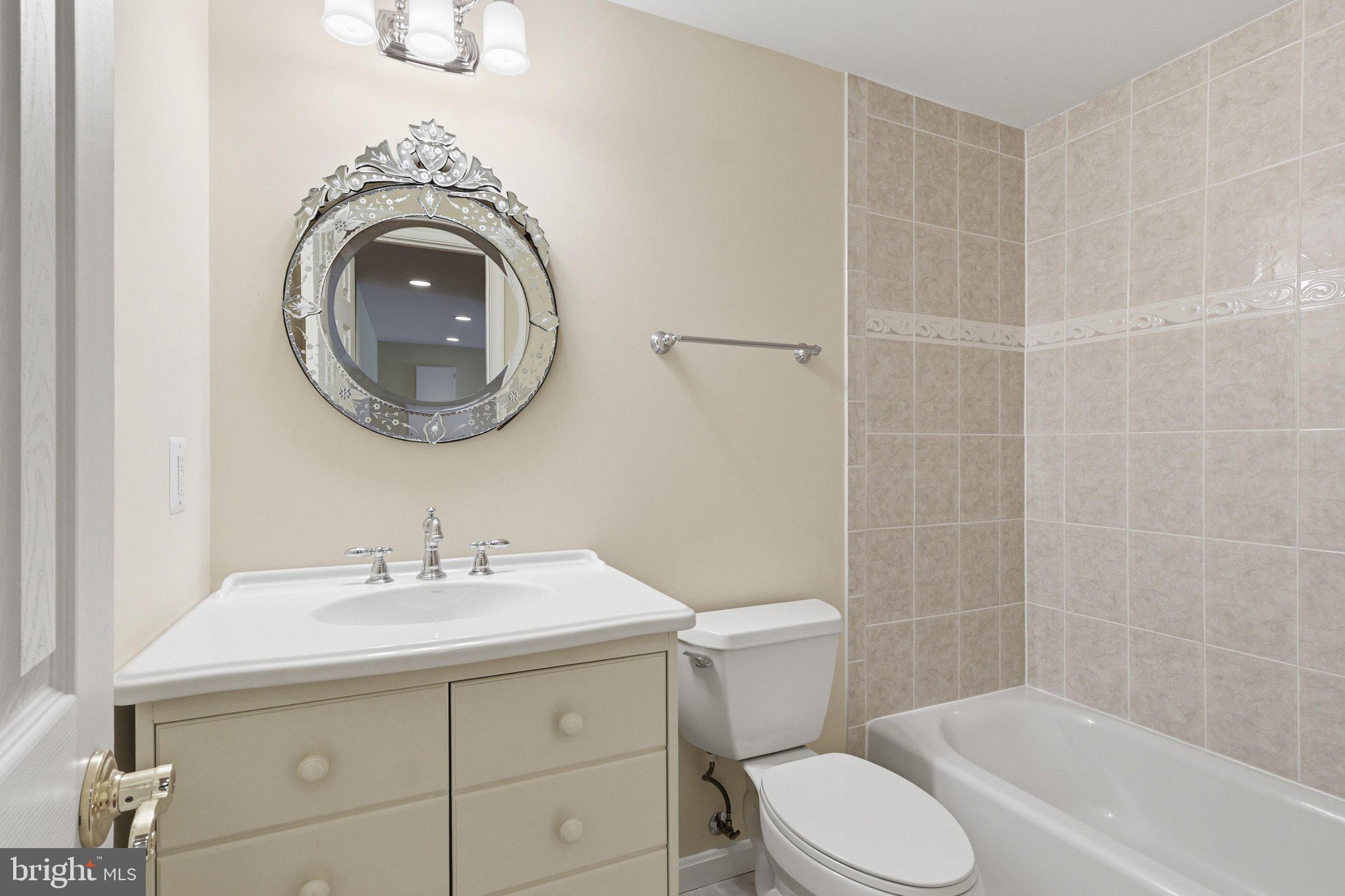 KINGSBROOKE - Residential