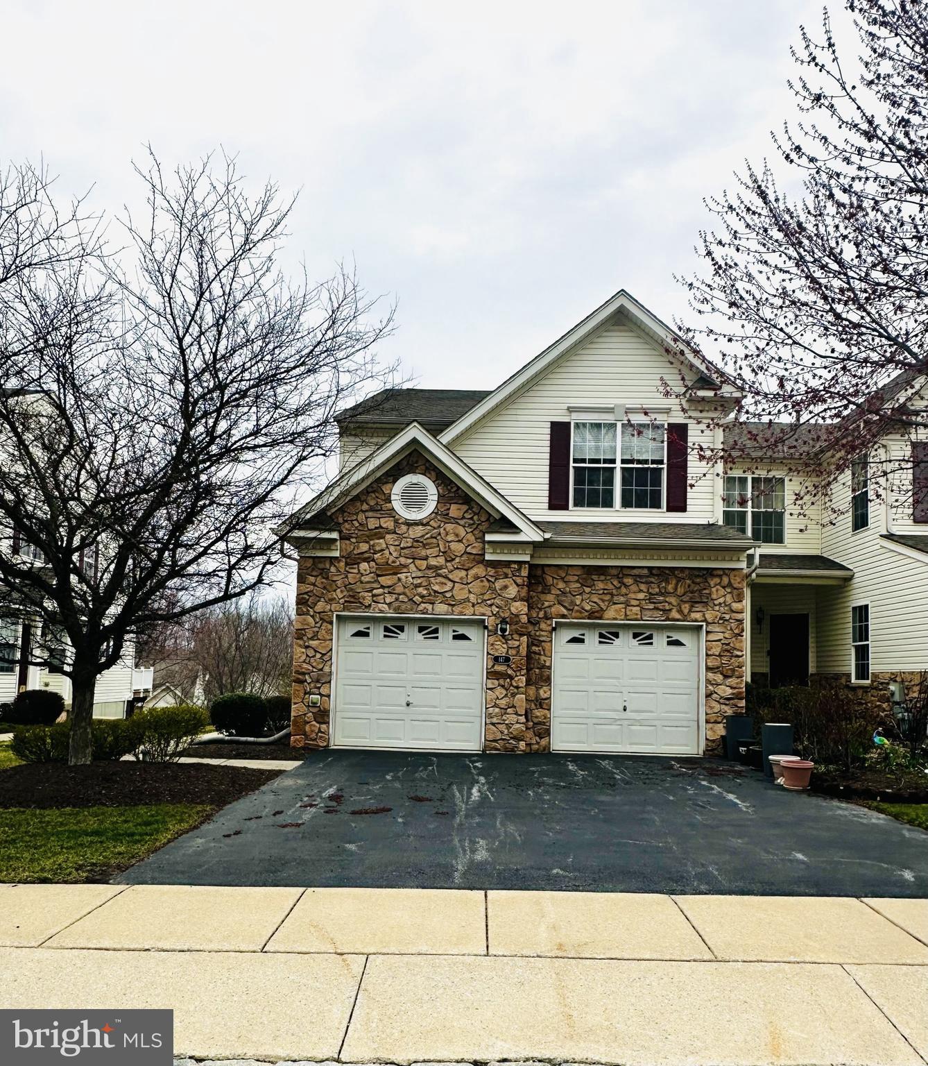 WHITELAND WOODS - Residential Lease