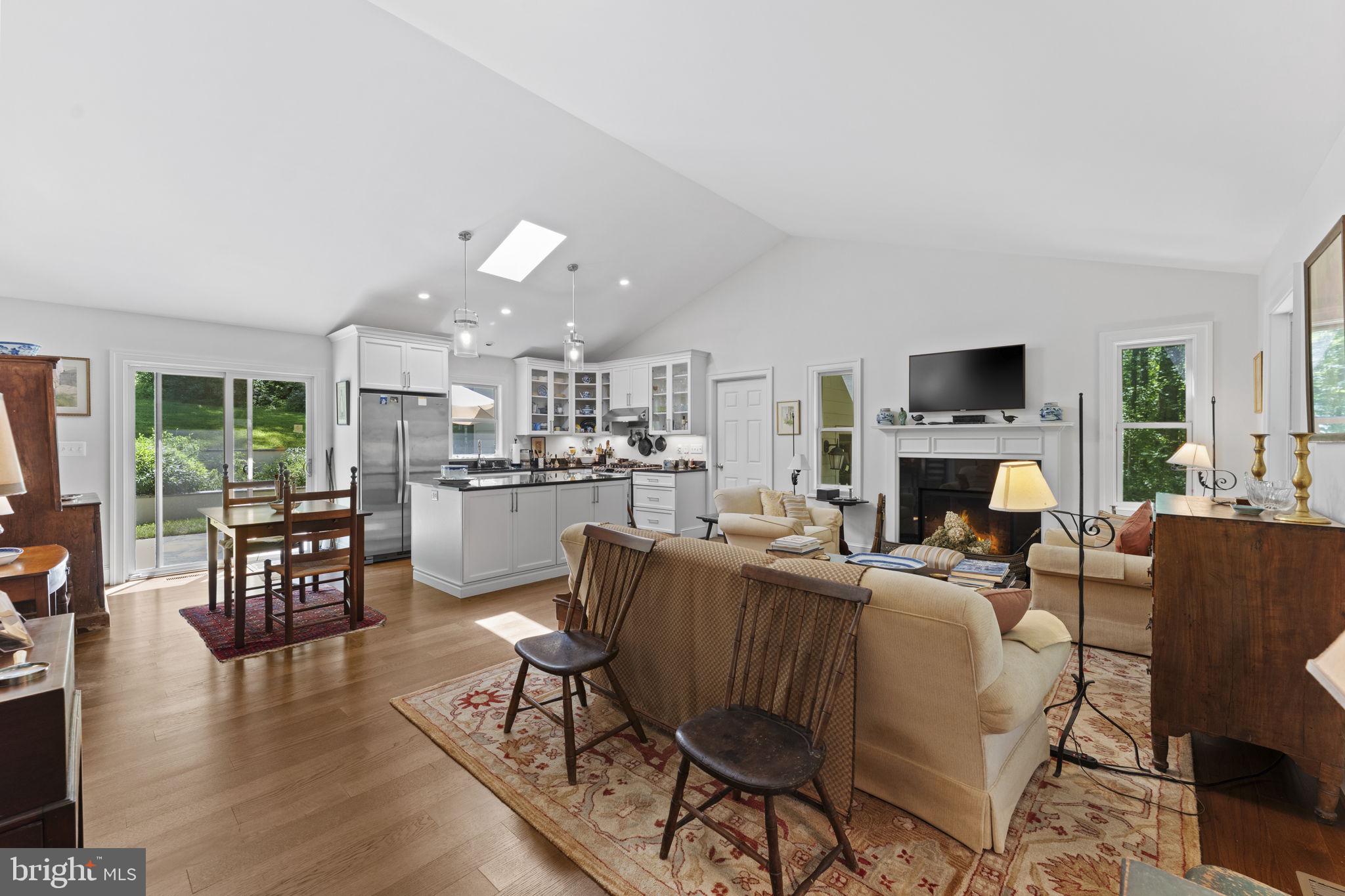 THE PLAINS - Residential