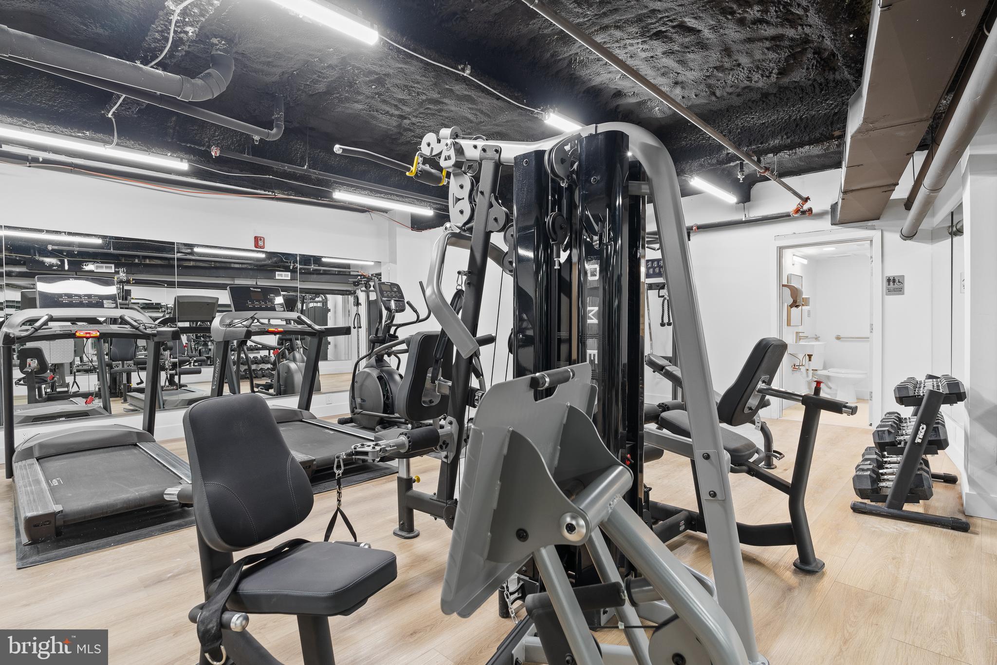 QUEEN VILLAGE - Residential Lease