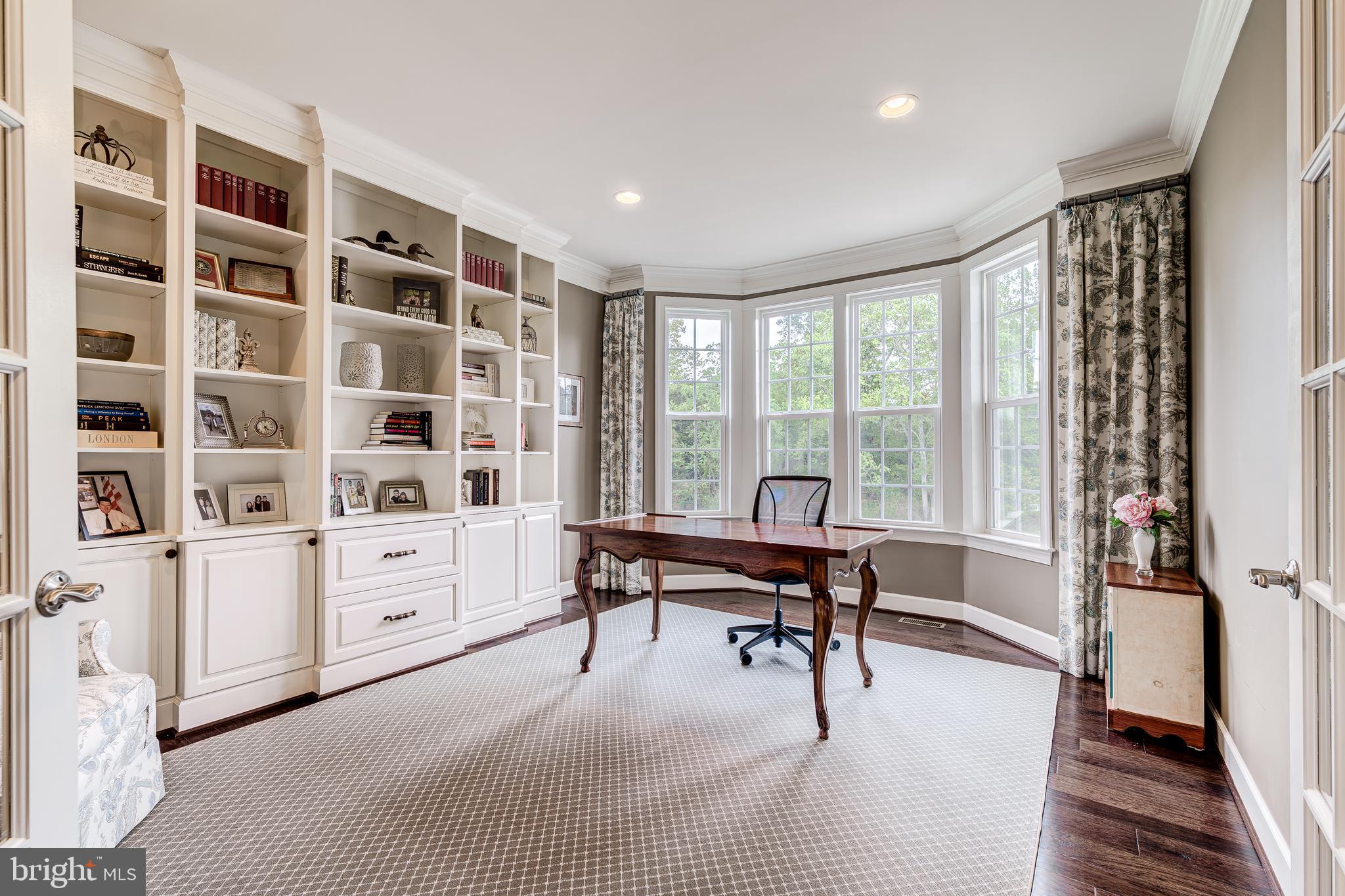 HUNTLEIGH AT CREIGHTON FARMS - Residential